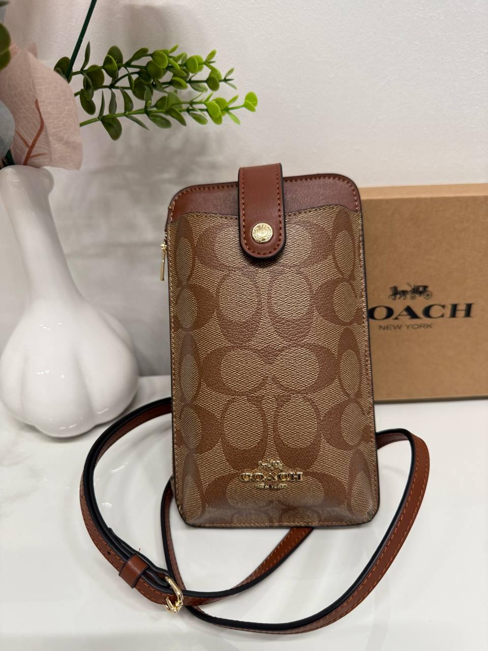 Сумка чохол на телефон з натуральної шкіри Smartphone Shoulder Coated Canvas Smooth Leather Signature Phone Crossbody Pouch