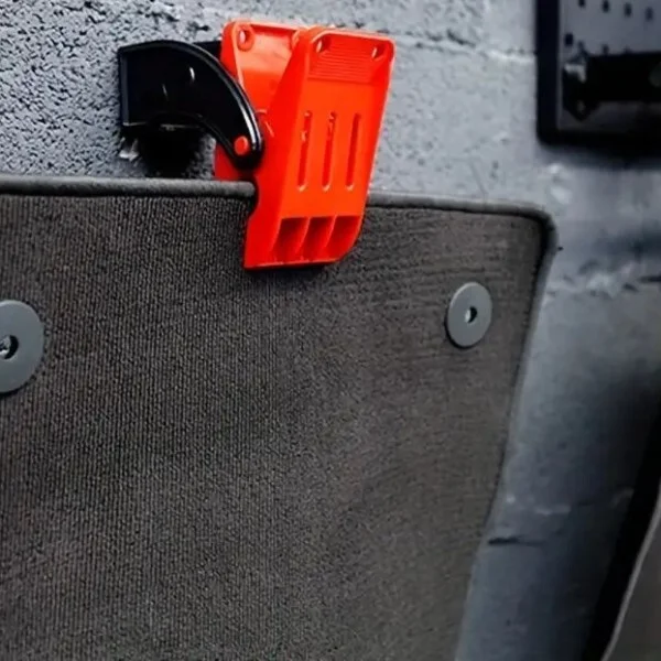 Набор зажимов для автомобильных ковриков 4 шт. (G00166) - фото 3 Набор зажимов для автомобильных ковриков 4 шт. (G00166) - фото 3