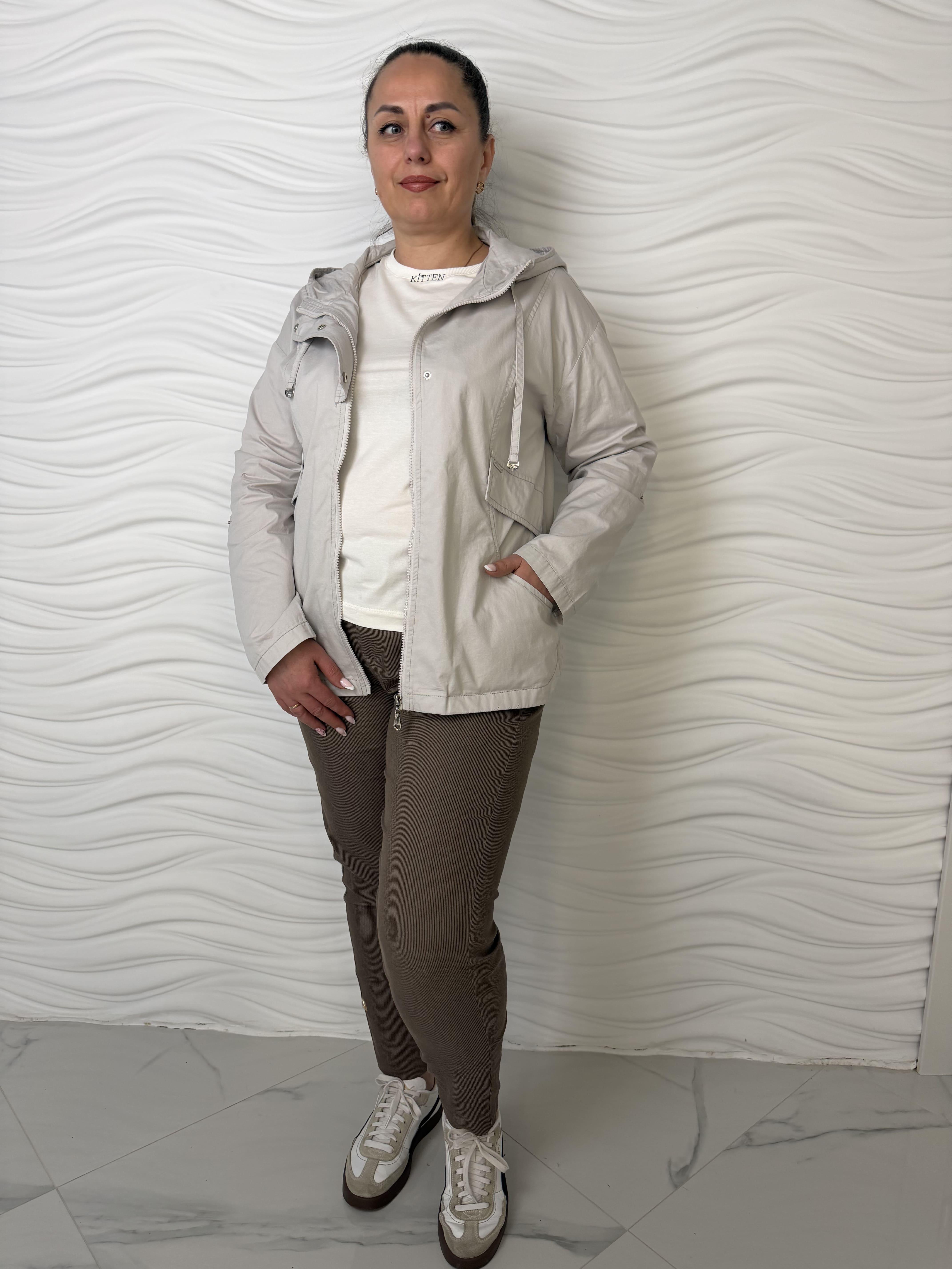Куртка-ветровка женская весна/лето 4XL Айвори (995/4XL(A))