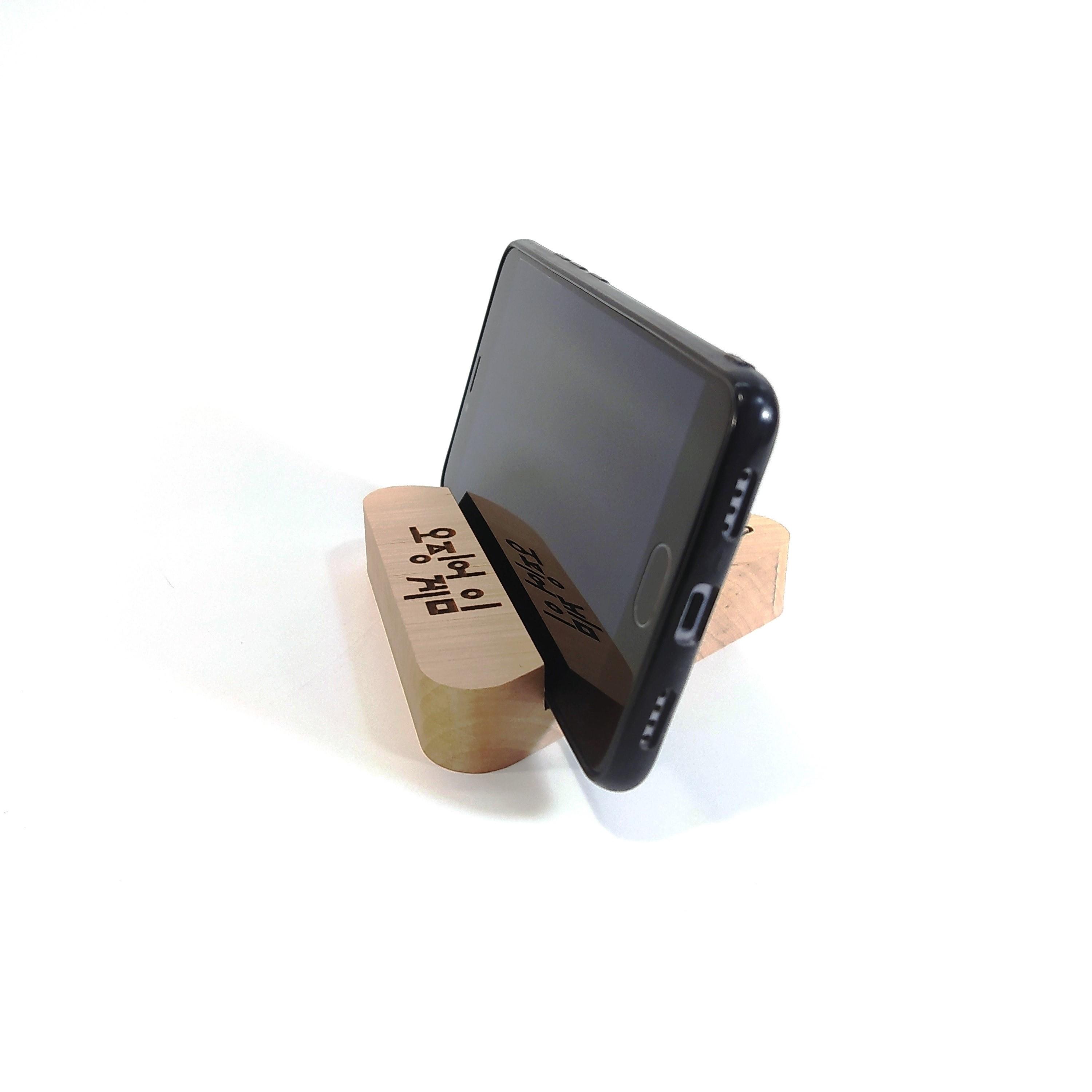 Подставка для смартфона Майстерня містера Томаса Игра в кальмара Треугольник 11х10 см - фото 4 Подставка для смартфона Майстерня містера Томаса Игра в кальмара Треугольник 11х10 см - фото 4