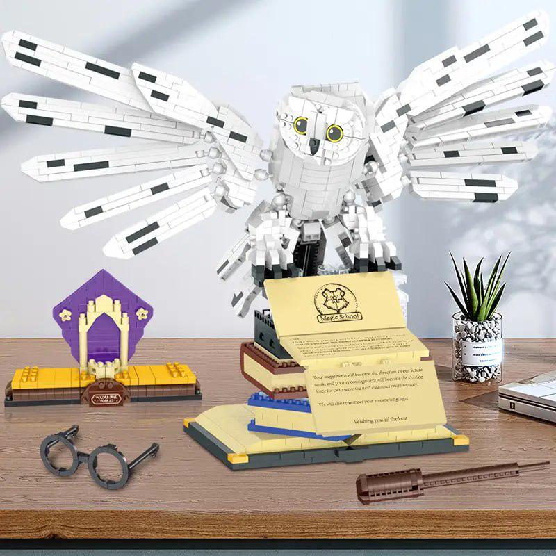 Конструктор Сова Букля Гарри Поттера Символы Хогвартса Harry Potter Wizarding World на 1989 деталей Конструктор Сова Букля Гарри Поттера Символы Хогвартса Harry Potter Wizarding World на 1989 деталей