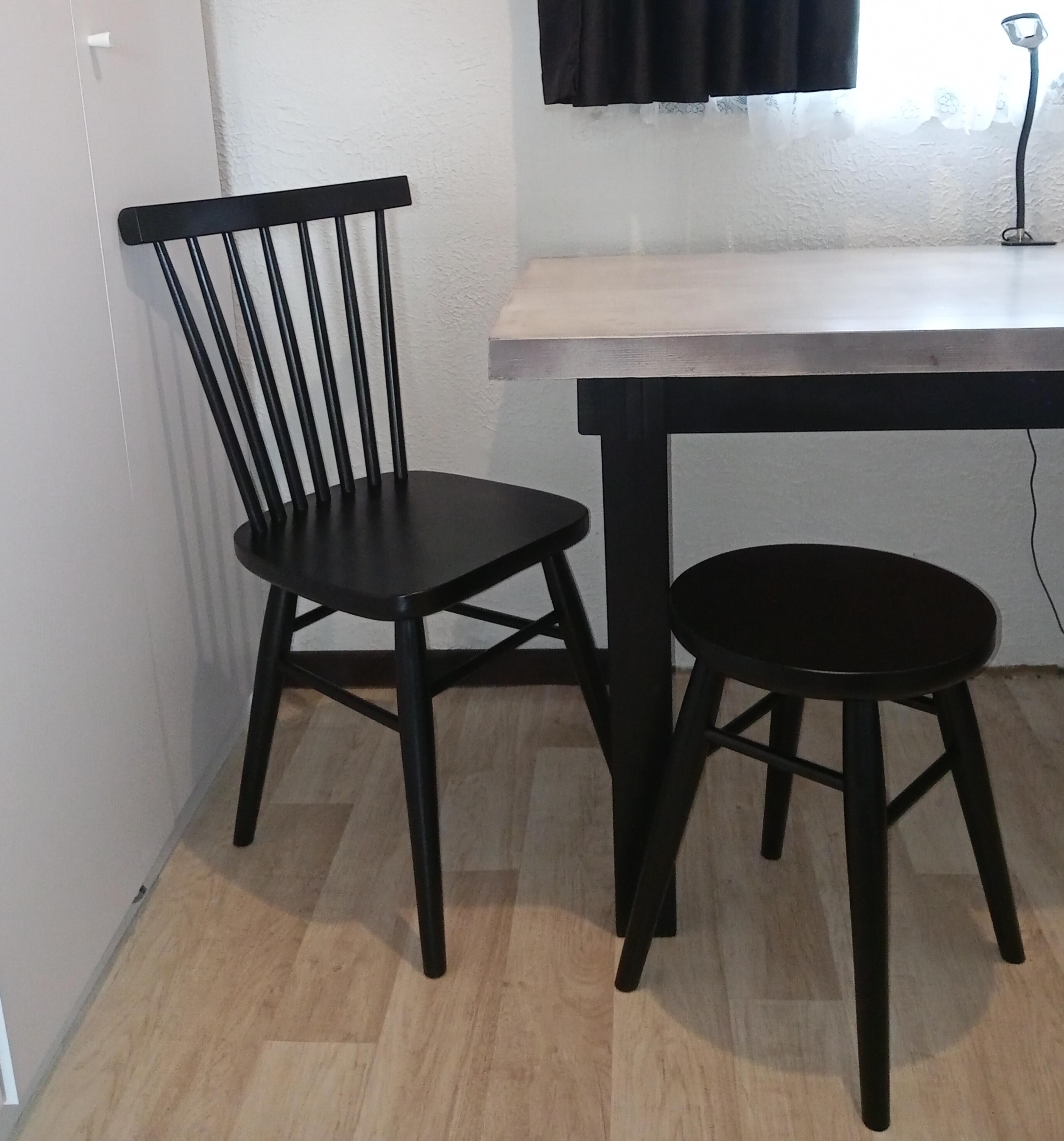 Табурет круглий дерев'яний на точених ніжках Чорний матовий (007) - фото 9 Табурет круглий дерев'яний на точених ніжках Чорний матовий (007) - фото 9