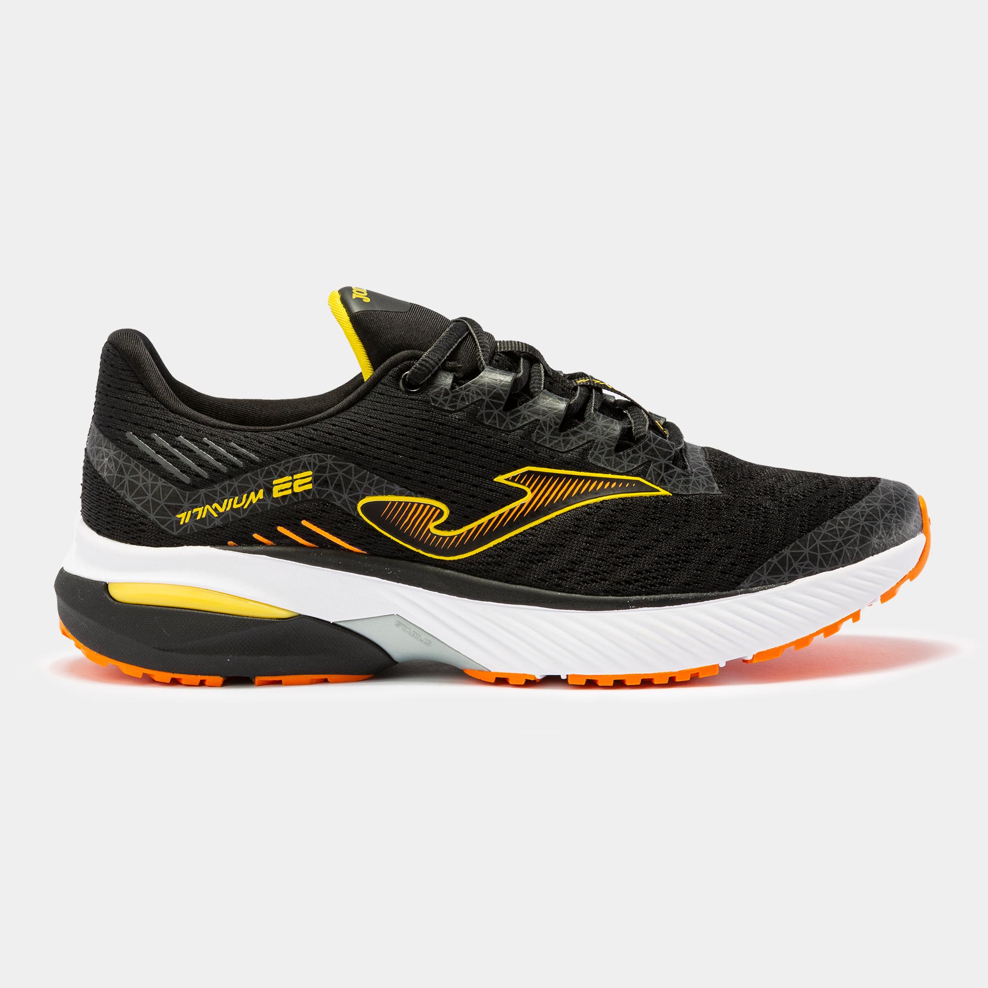 Кроссовки Joma RTITAS2201 R.Titanium 2201 р. 40 Black/Orange Fluor - фото 1