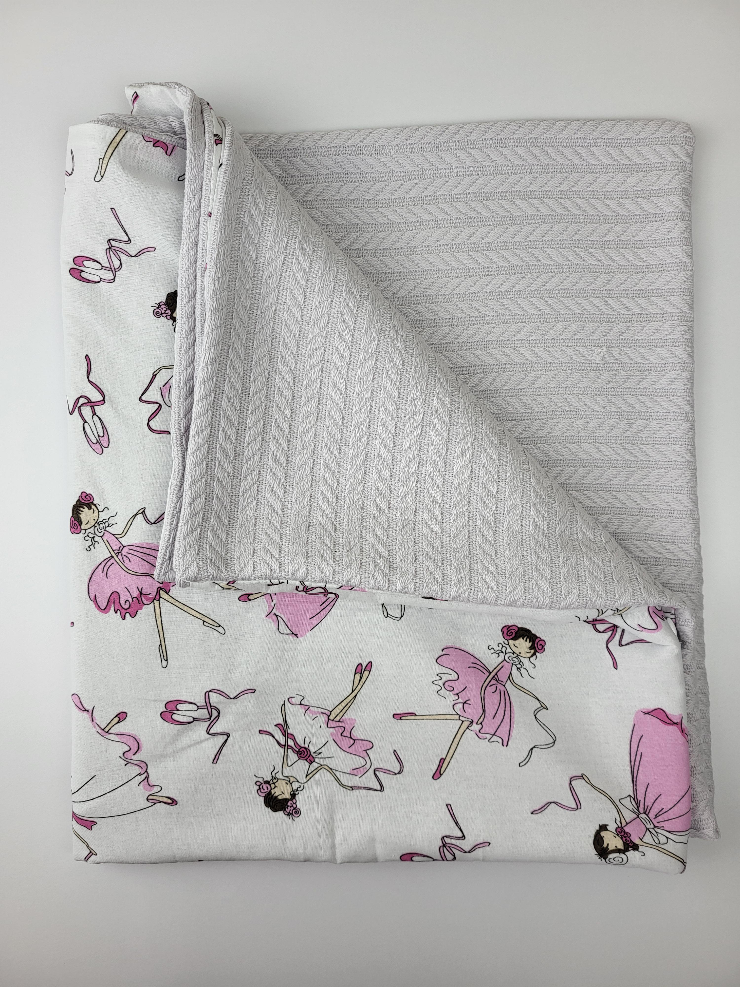 Плед на виписку двосторонній 2в1 з балеринами 100х80 см Сірий (1558) - фото 4 Плед на виписку двосторонній 2в1 з балеринами 100х80 см Сірий (1558) - фото 4