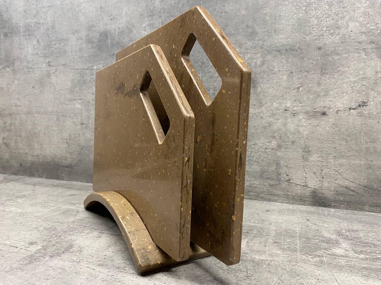 Набор досок кухонных Macassar из искусственного акрилового камня на подставке 2 шт. (23855612) - фото 2 Набор досок кухонных Macassar из искусственного акрилового камня на подставке 2 шт. (23855612) - фото 2