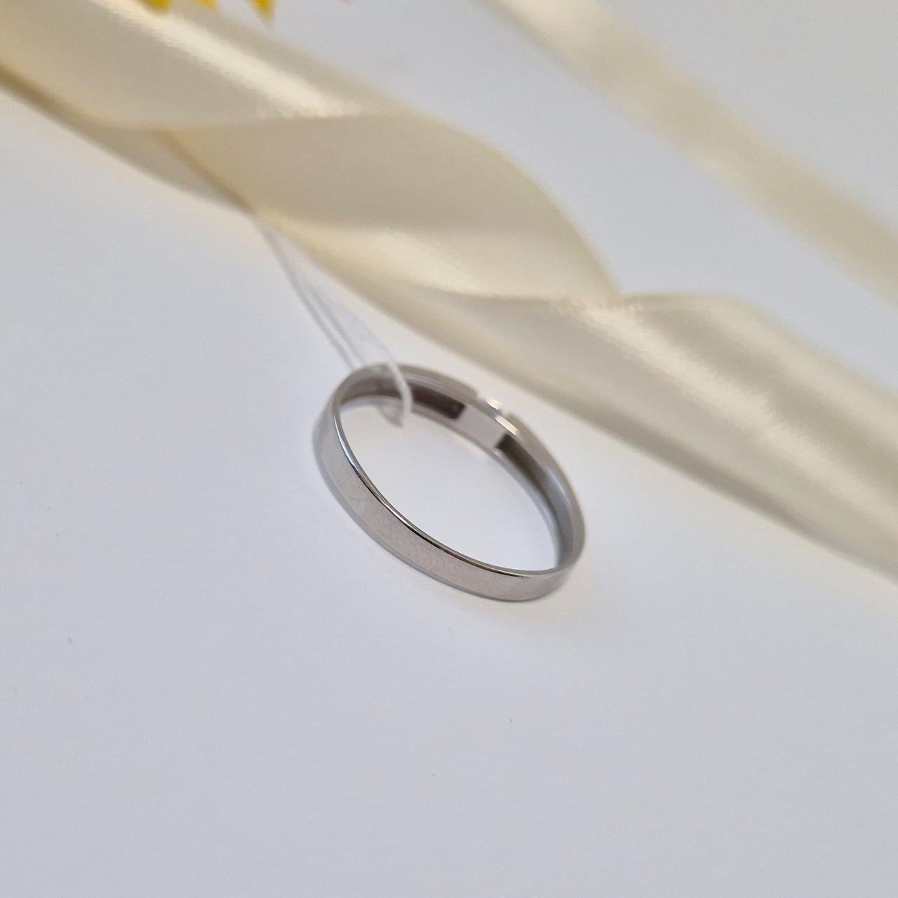 Каблучка з білим каменем срібло 925 проби родоване 1,37 г р. 19 (1593/3) - фото 5 Каблучка з білим каменем срібло 925 проби родоване 1,37 г р. 19 (1593/3) - фото 5