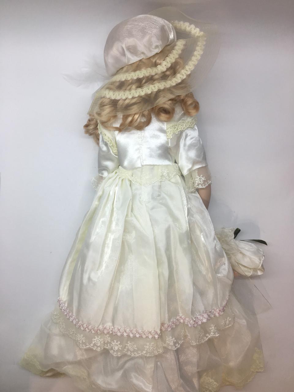 Лялька сувенірна Porcelain doll Софія порцелянова 50 см (1303-03) - фото 8