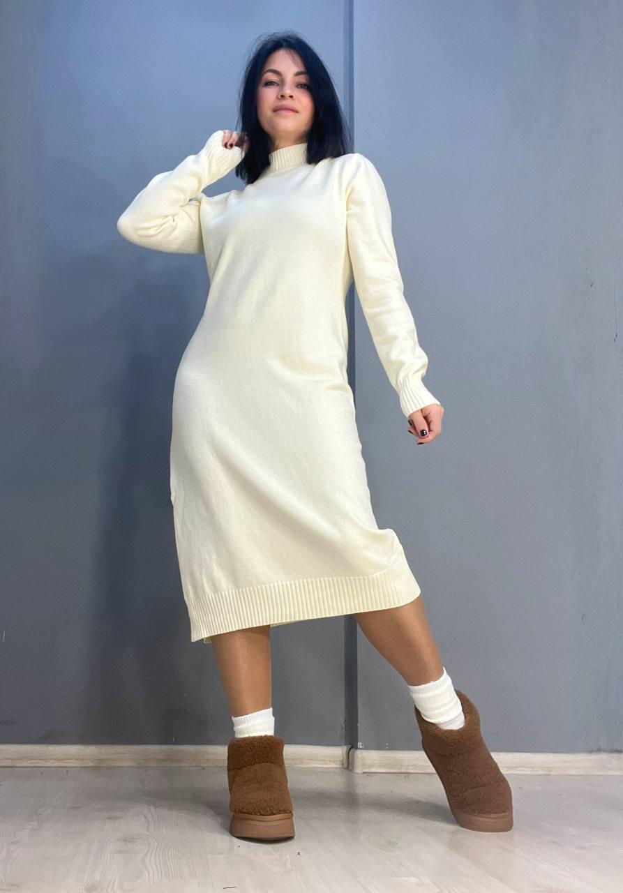 Платье женское ACCORDDREAM 2858 свитер длинное оверсайз воротник стойка разрез OS Молочный (3212)