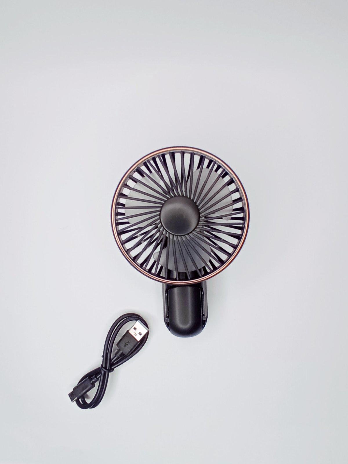 Вентилятор аккумуляторний USB з дисплеєм Fan F18 2000 mAh Чорний - фото 10 Вентилятор аккумуляторний USB з дисплеєм Fan F18 2000 mAh Чорний - фото 10