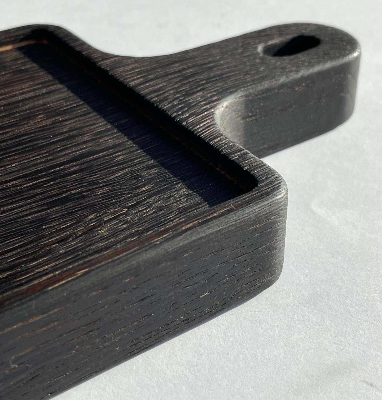 Доска обпаленая деревяная с ручкой для подачи блюд 13х20 см (9230036) - фото 2 Доска обпаленая деревяная с ручкой для подачи блюд 13х20 см (9230036) - фото 2