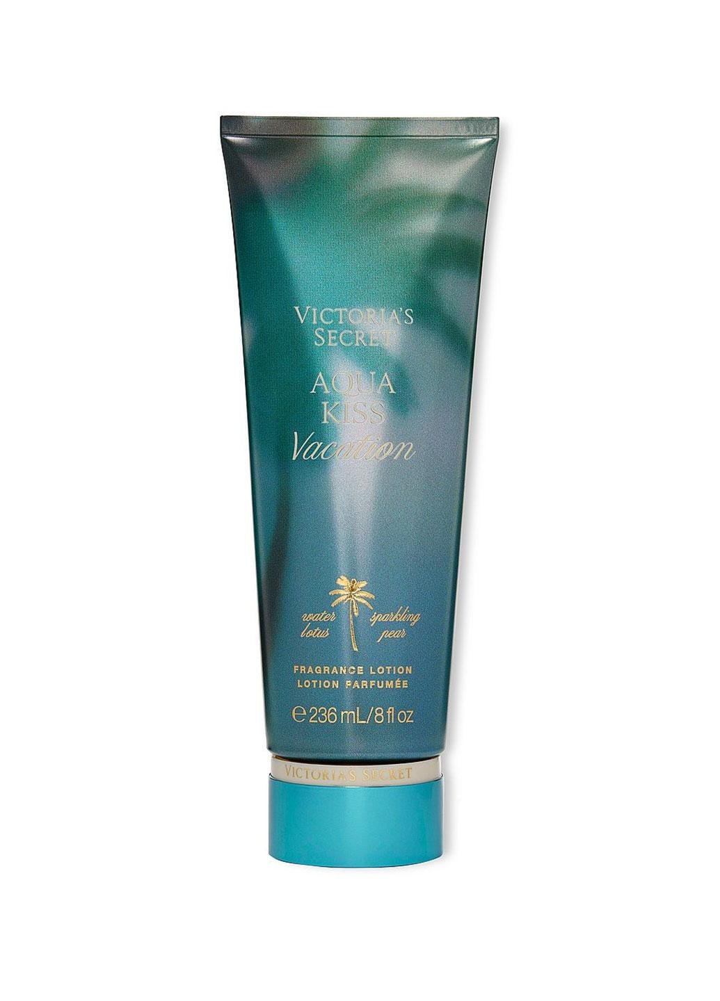 Лосьон для тела Victoria's Secret Aqua Kiss Vacation 236 мл Голубой (00431594RZGOS) Лосьон для тела Victoria's Secret Aqua Kiss Vacation 236 мл Голубой (00431594RZGOS)