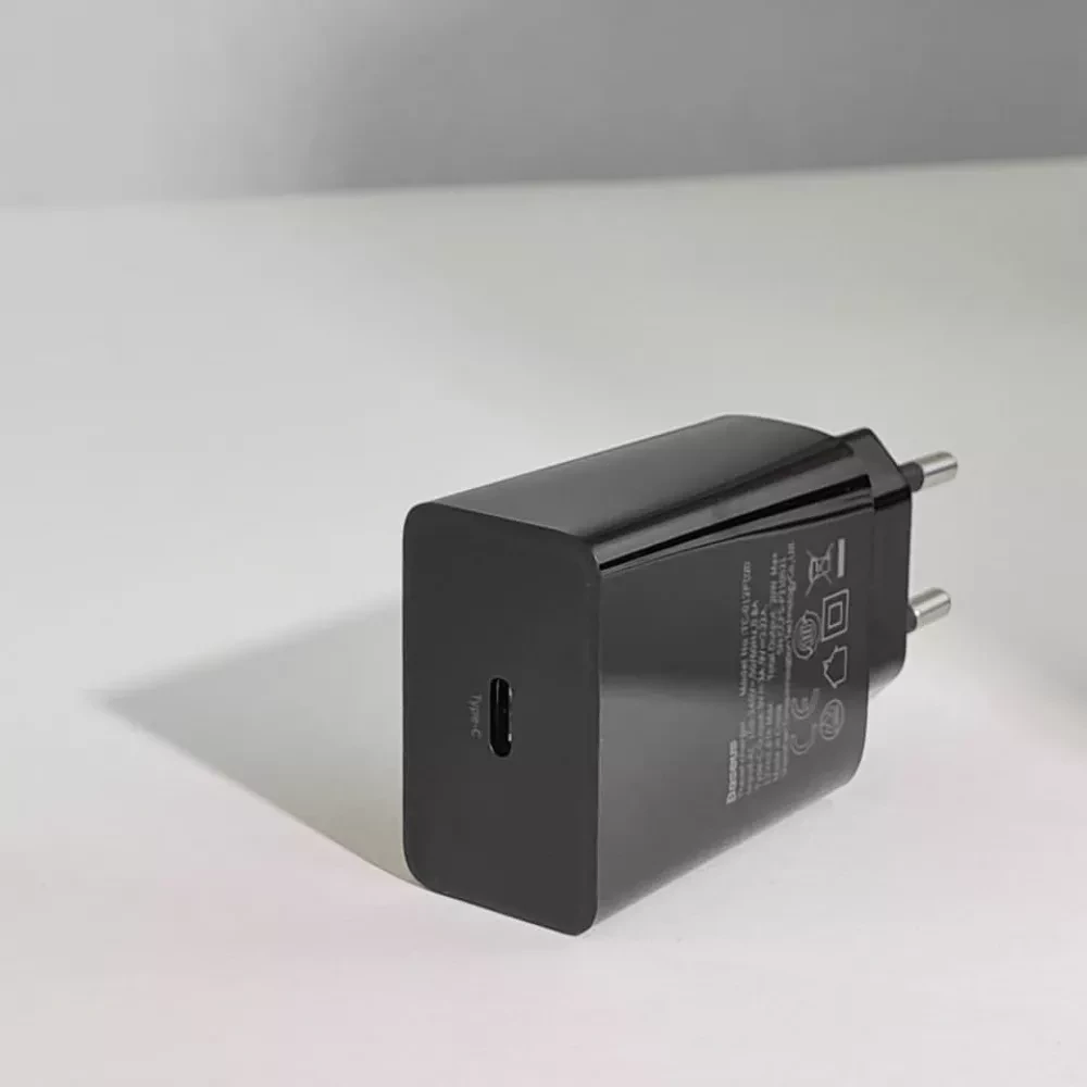 Зарядний пристрій мережевий Baseus Speed ​​Mini PD Charger 20W 3А 1 Type-C блок для зарядки Чорний - фото 4