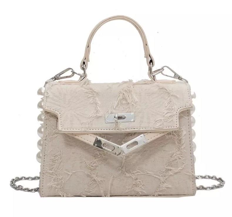 Женская сумка Hermes с декором из цепочек и бусин small size Бежевый