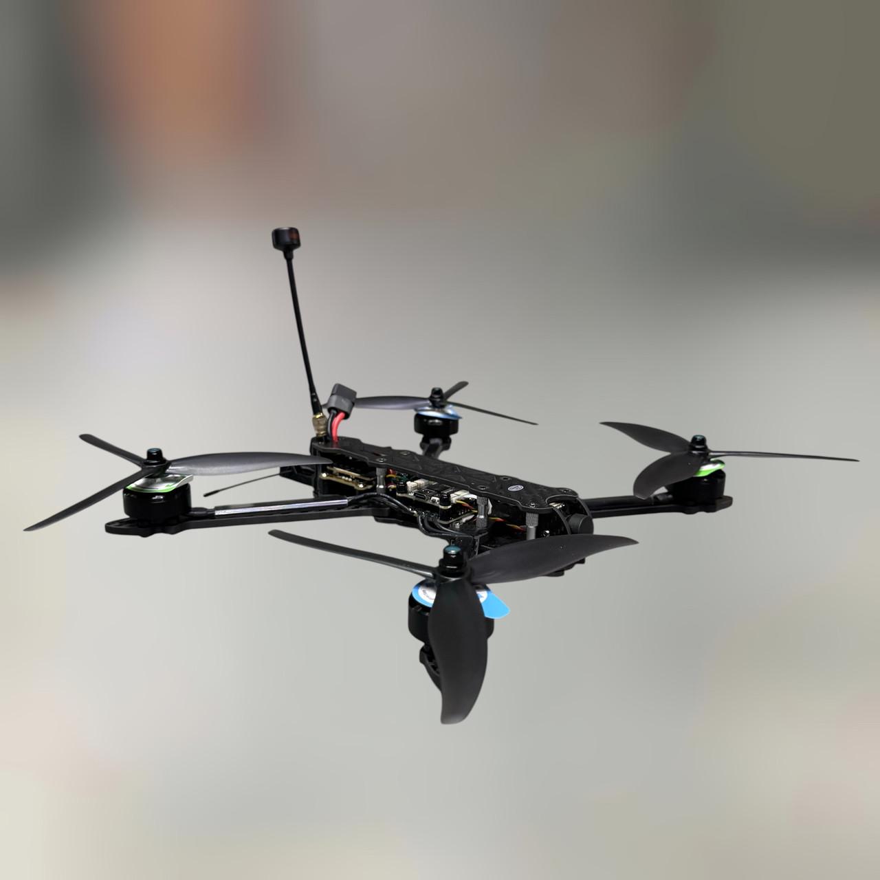 Квадрокоптер дрон-камикадзе FPV 7" GEPRC ELRS 915 VTX 5,8GHz (246126) Квадрокоптер дрон-камикадзе FPV 7" GEPRC ELRS 915 VTX 5,8GHz (246126)