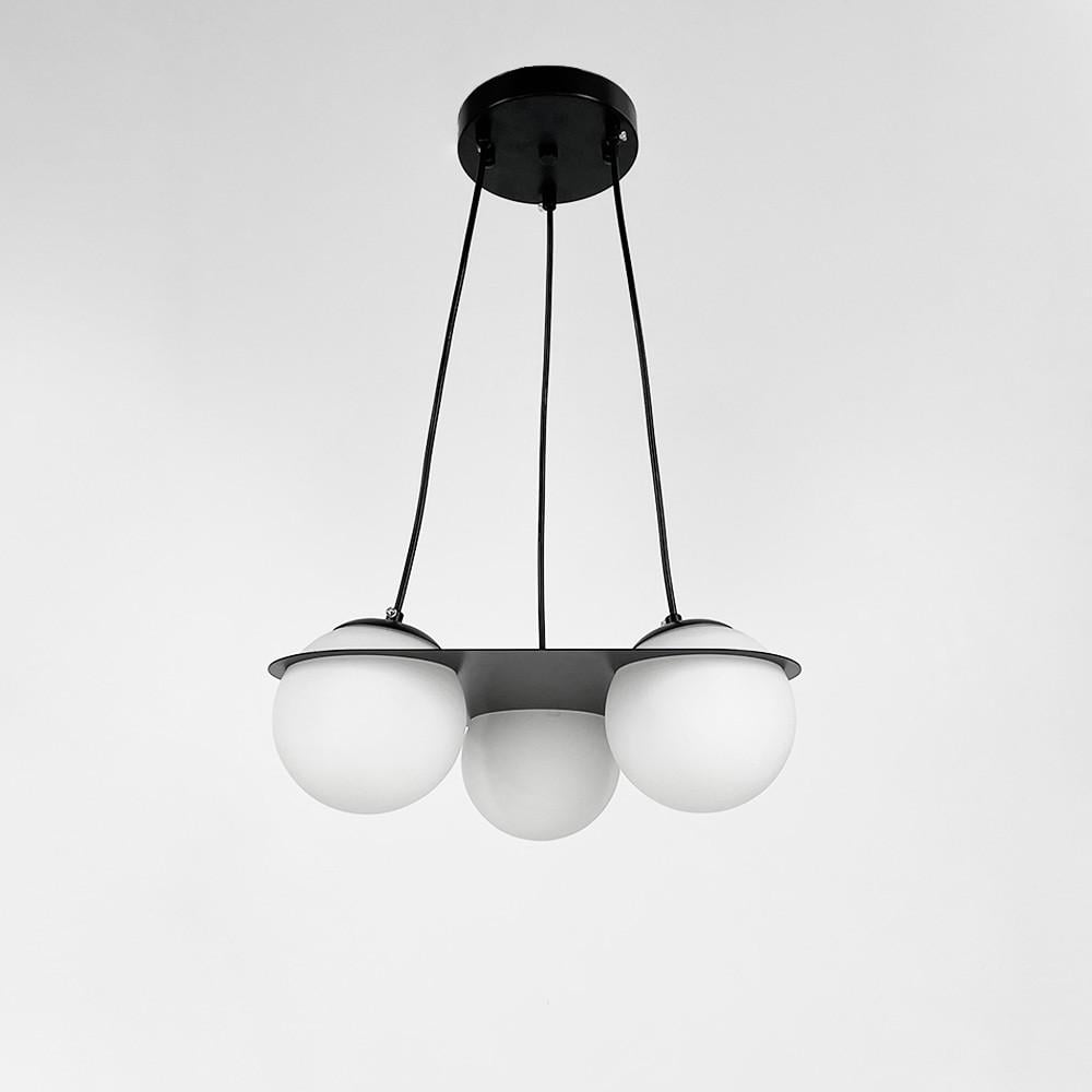 Люстра с 3-мя белыми плафонами в сферических мотивах Черный (922/3 BK/WT)