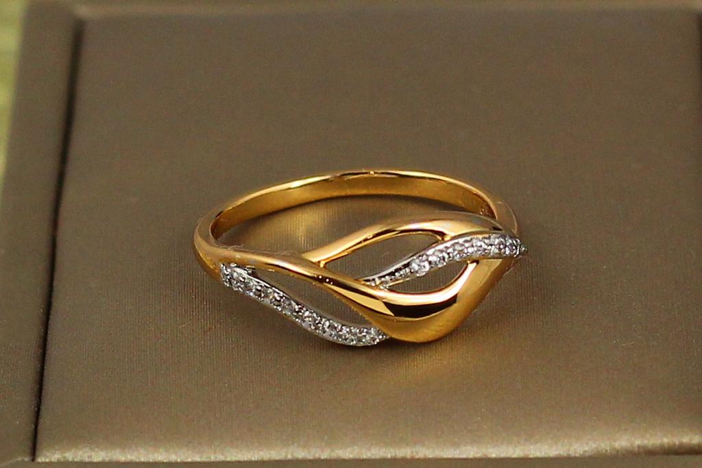 Кольцо Xuping Jewelry Волны с родием р. 18 Золотистый