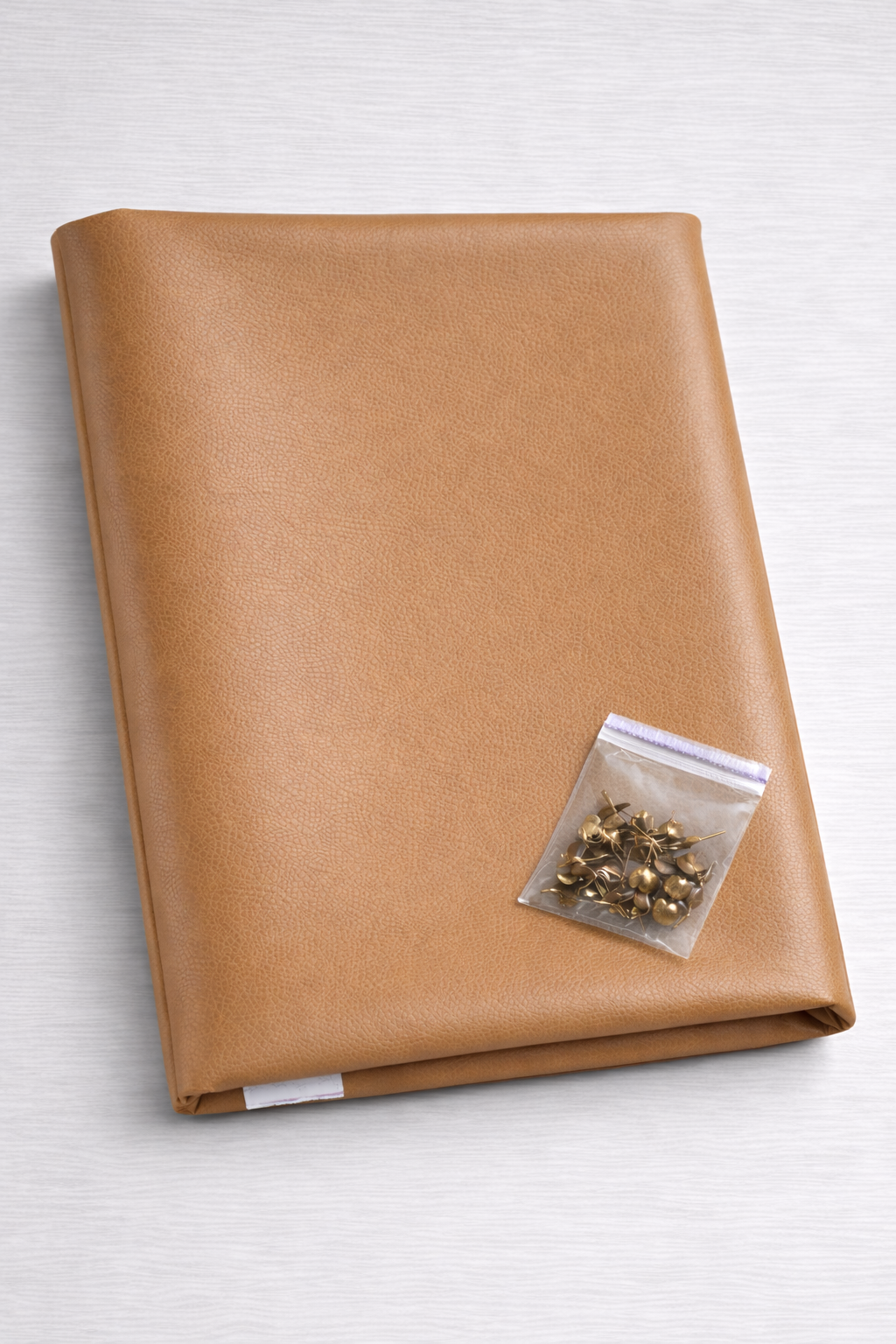 Комплект для обивки дверей POLIMERPLAST кожвинил гладкий/с утеплителем и декоративными гвоздями Карамельный (2147)