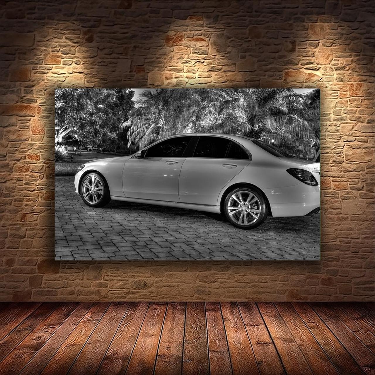 Картина на холсте Спортивный автомобиль 55x85 см (M211)