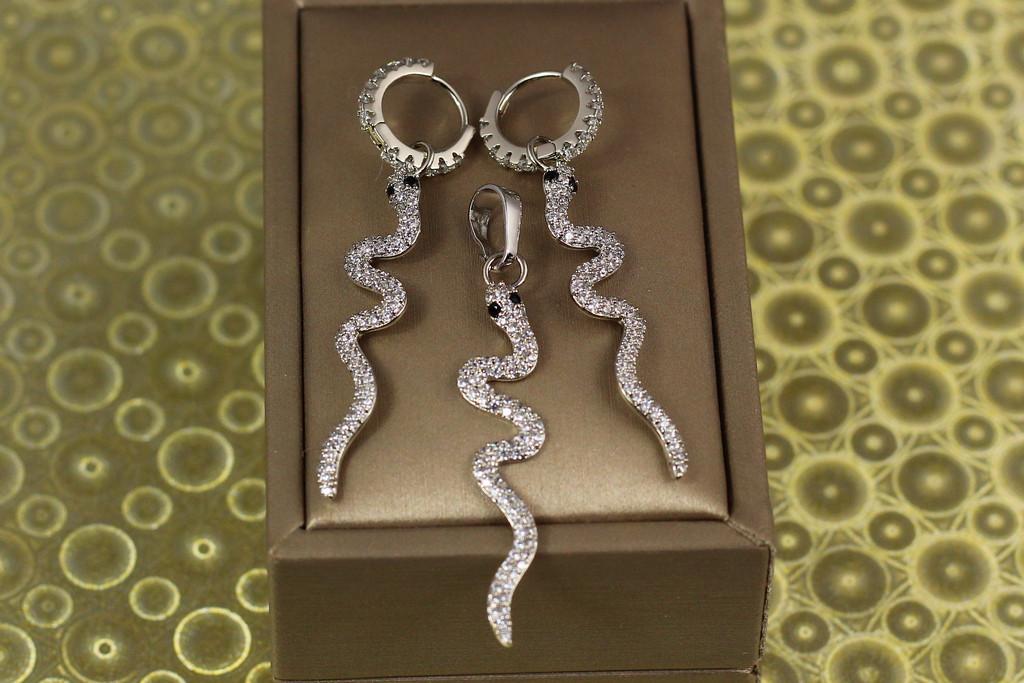 Набір Xuping Jewelry Сережки підвіски та кулон Звивиста змія Сріблястий