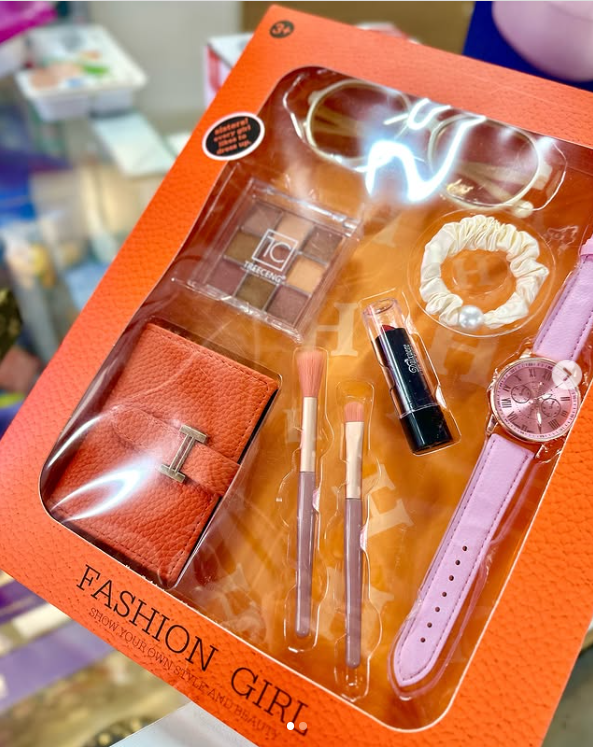 Дитячий набір прикрас Fun Game K 2 прикраси для волосся/дитяча косметика/сумочка та окуляри (2635338897) - фото 2 Дитячий набір прикрас Fun Game K 2 прикраси для волосся/дитяча косметика/сумочка та окуляри (2635338897) - фото 2