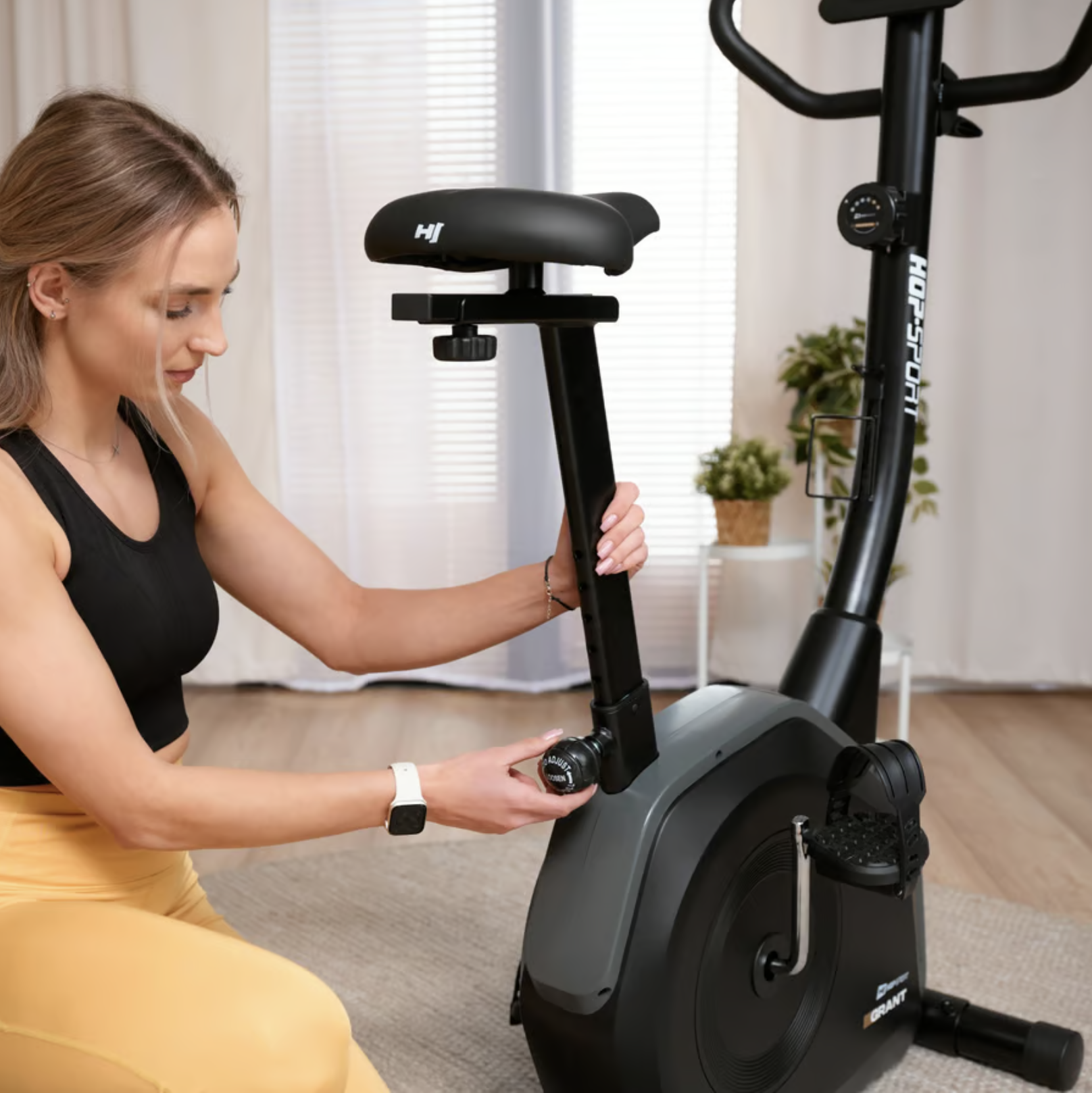 Велотренажер Hop-Sport HS-4000H Grant Чорно-золотистий (4689) - фото 5 Велотренажер Hop-Sport HS-4000H Grant Чорно-золотистий (4689) - фото 5