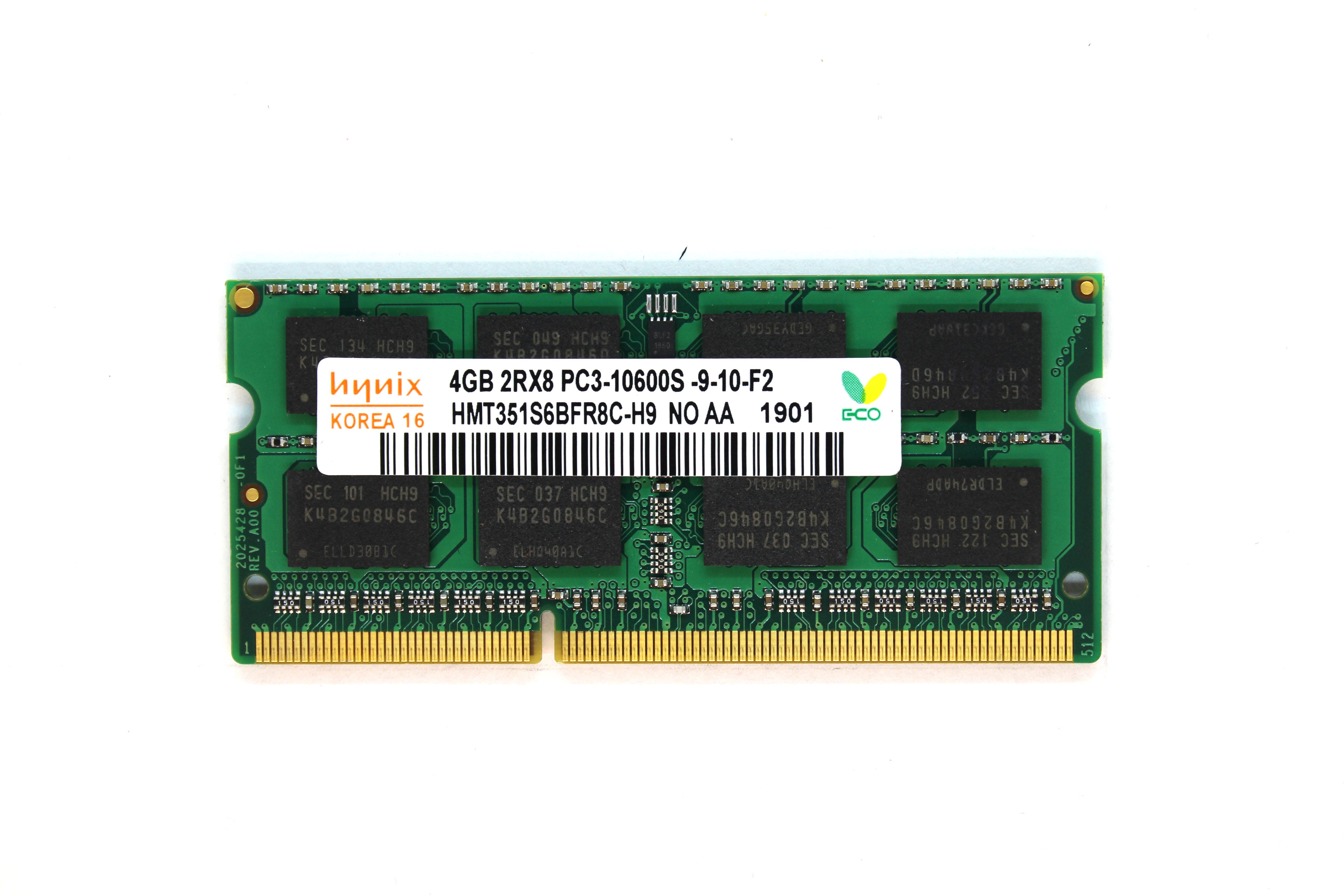 Оперативна пам'ять Hynix SO-DIMM DDR3-1333 4096 Мб PC3-10600 16Chip (HMT351S6BFR8C-H9) - фото 2