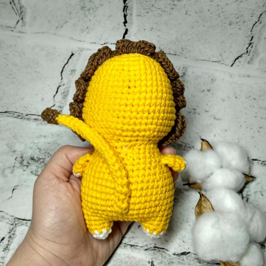 Мягкая игрушка вязаная ручной работы Лев 14 см Желтый (202-80-1) - фото 3 Мягкая игрушка вязаная ручной работы Лев 14 см Желтый (202-80-1) - фото 3