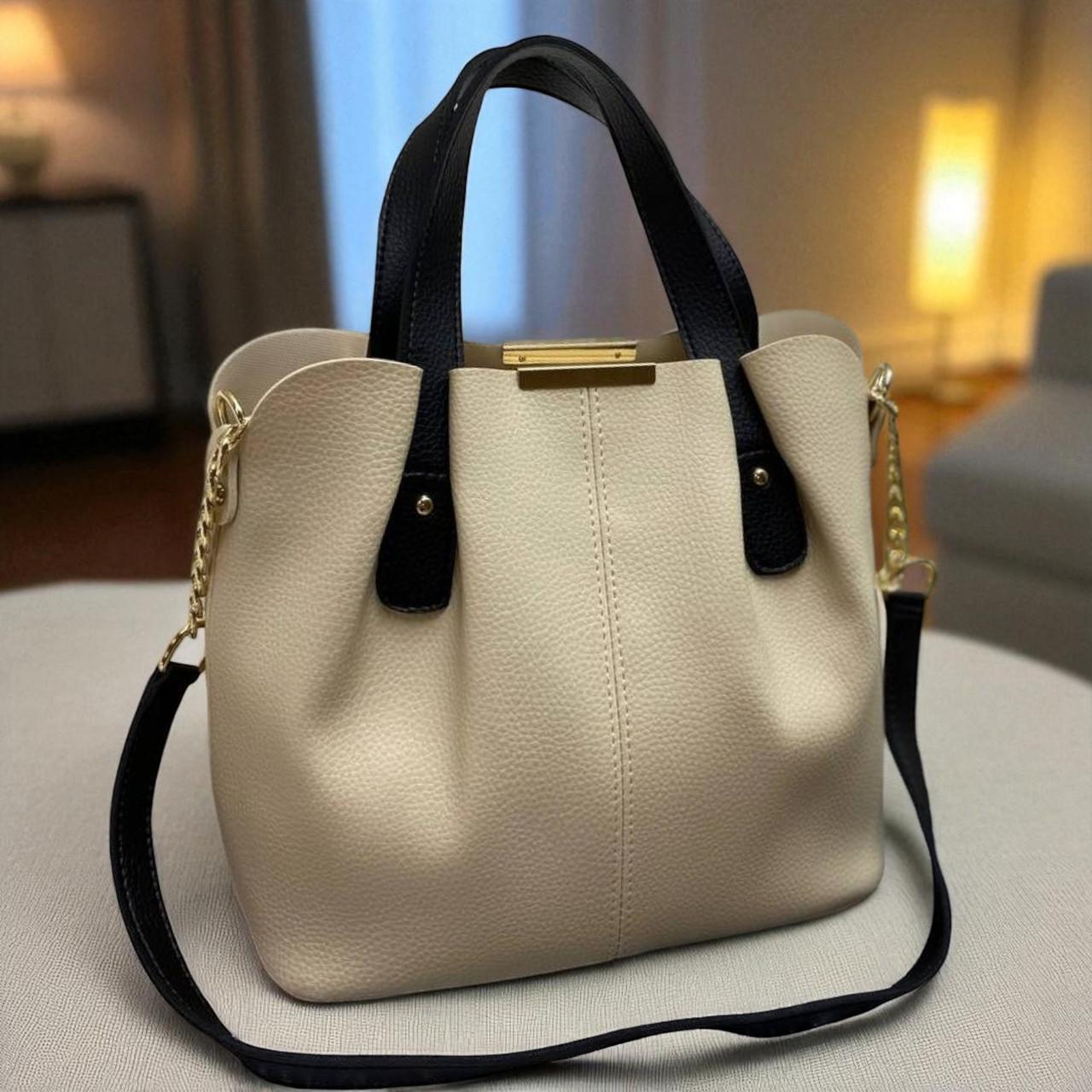 Сумка большая женская элегантная вместительная через плечо из экокожи плечевой ремешок Бежевый с черным - фото 1 Сумка большая женская элегантная вместительная через плечо из экокожи плечевой ремешок Бежевый с черным - фото 1