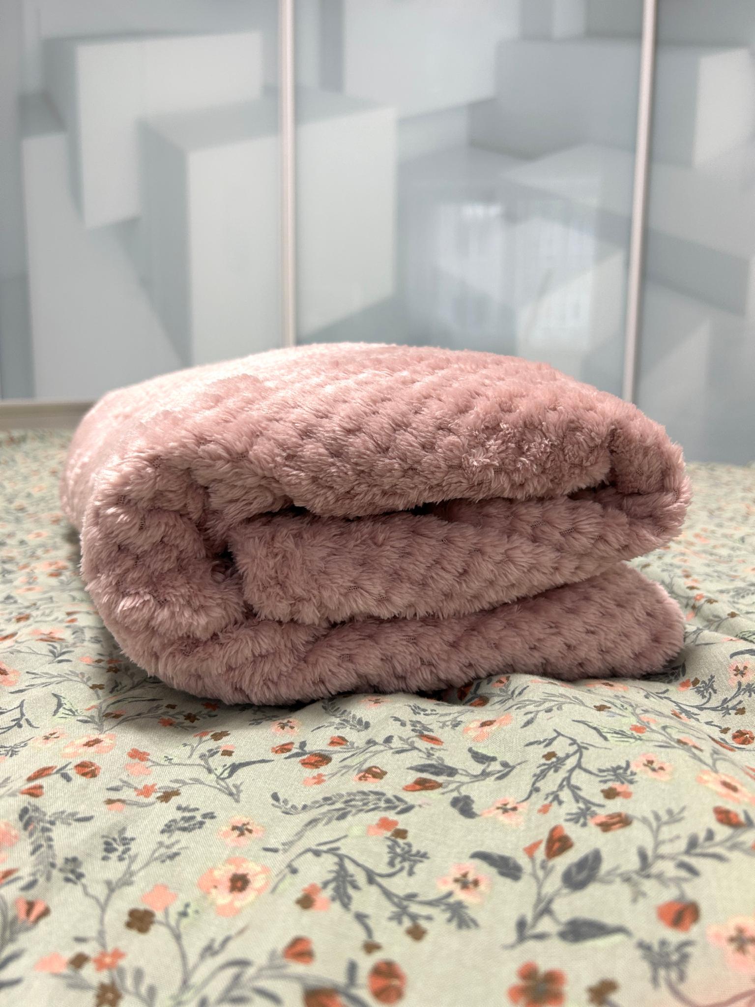 Плед бамбуковый Однотонное наслаждение 145х210 см Розовый (B-7120/4) - фото 5 Плед бамбуковый Однотонное наслаждение 145х210 см Розовый (B-7120/4) - фото 5