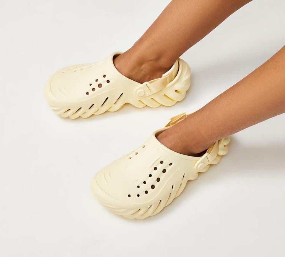Сабо жіночі Єхо клог Crocs Echo Clog Buttercream Лимонний (27503) Сабо жіночі Єхо клог Crocs Echo Clog Buttercream Лимонний (27503)