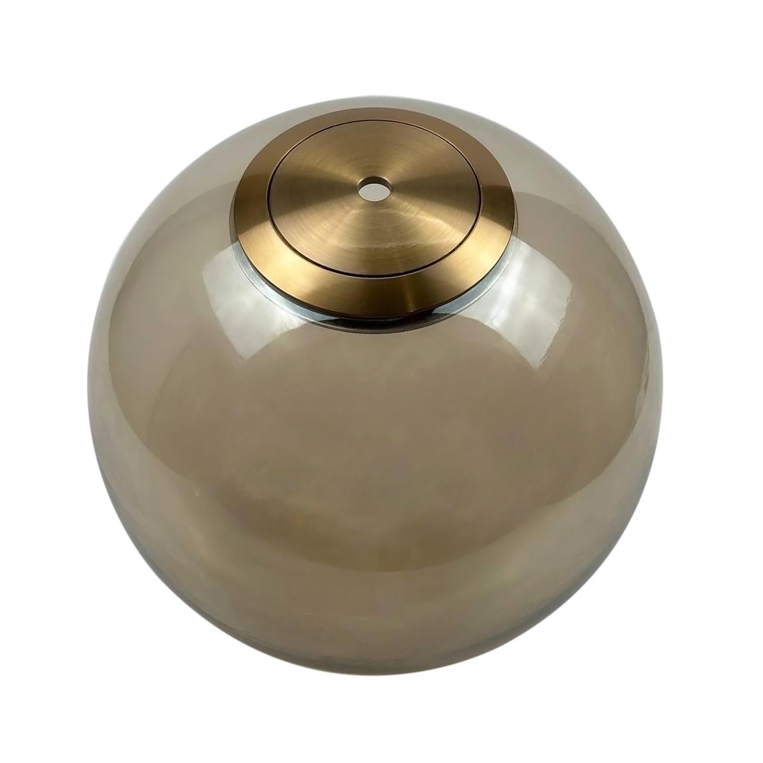 Плафон стеклянный Premium Bubble шар 200 мм Дымчатый - фото 3 Плафон стеклянный Premium Bubble шар 200 мм Дымчатый - фото 3