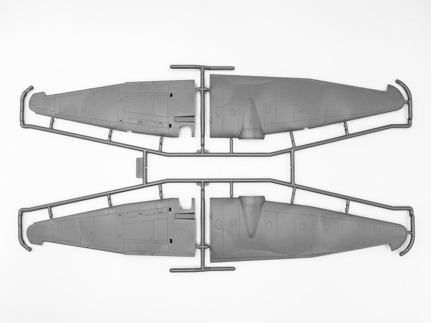 Збірна модель ICM Ju 88A-11 німецький бомбардувальник 2 Світової Війни (48235) - фото 4