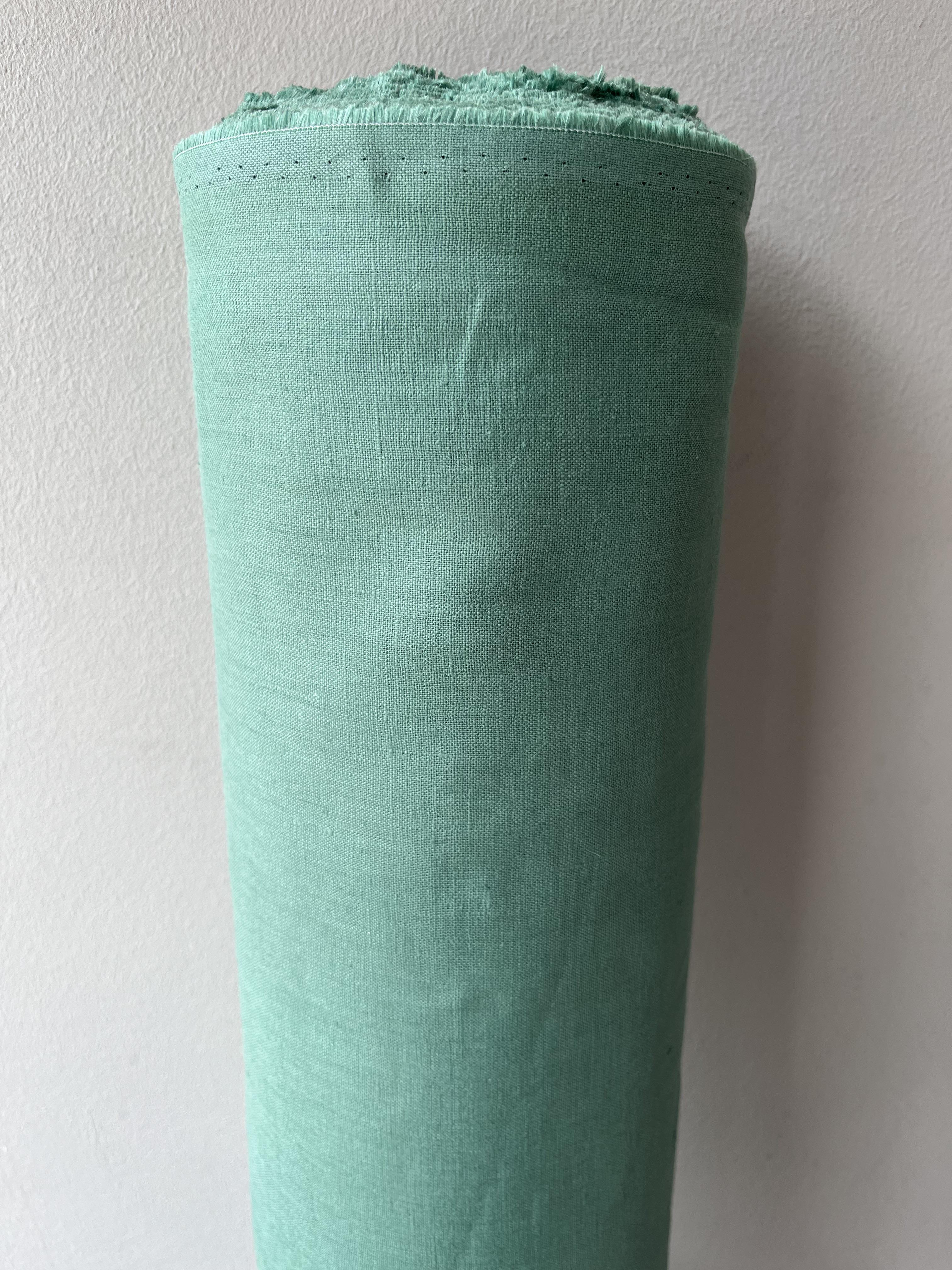 Ткань костюмная смягченная Linen Plus 100% лен 143 см 1621 Зеленый