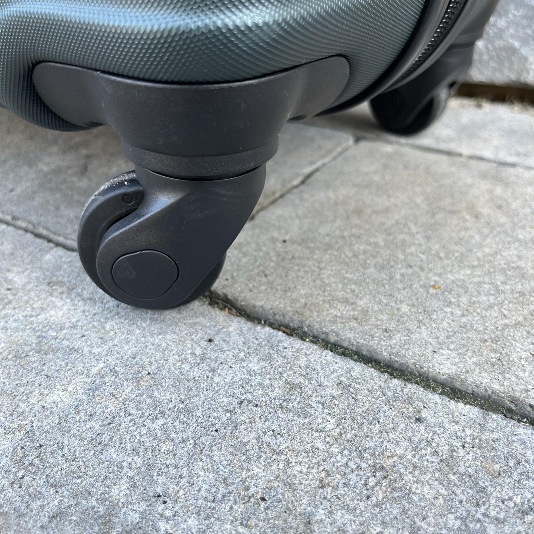 Валіза дорожня Wings 147 з полікарбонату М 65х43х26 см Зелений (10880793) - фото 6 Валіза дорожня Wings 147 з полікарбонату М 65х43х26 см Зелений (10880793) - фото 6