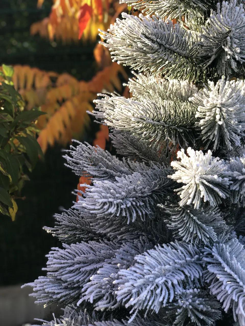 Сосна новогодняя литая HVOYA Заснеженная 1,8м Зеленый (800/180/GS) - фото 2 Сосна новогодняя литая HVOYA Заснеженная 1,8м Зеленый (800/180/GS) - фото 2