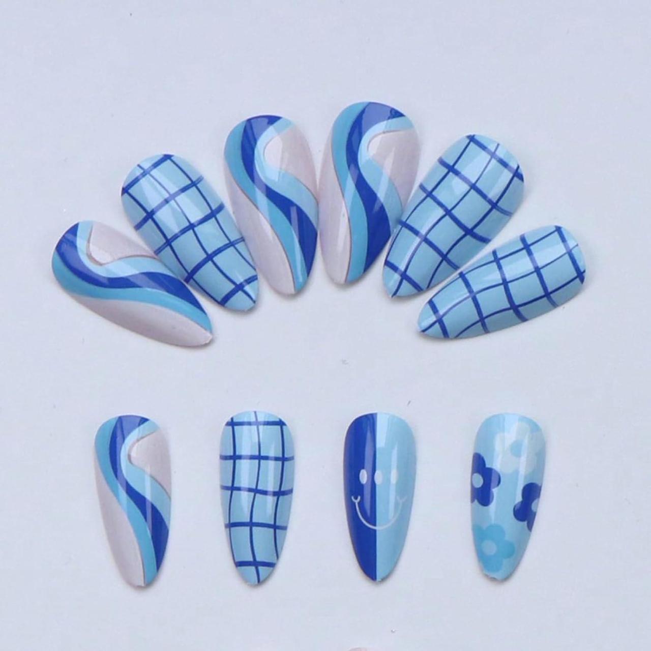 Комплект накладних нігті Blue Fantasy мигдаль середньої довжини з клейовими пластинами 24 шт. Синій (2789190674) - фото 5