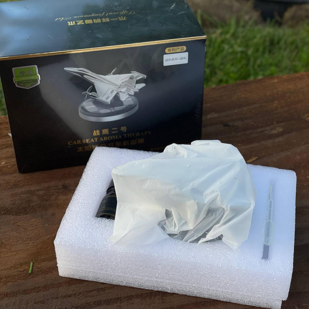 Ароматизатор автомобільний літак на сонячних елементах Сірий - фото 8 Ароматизатор автомобільний літак на сонячних елементах Сірий - фото 8