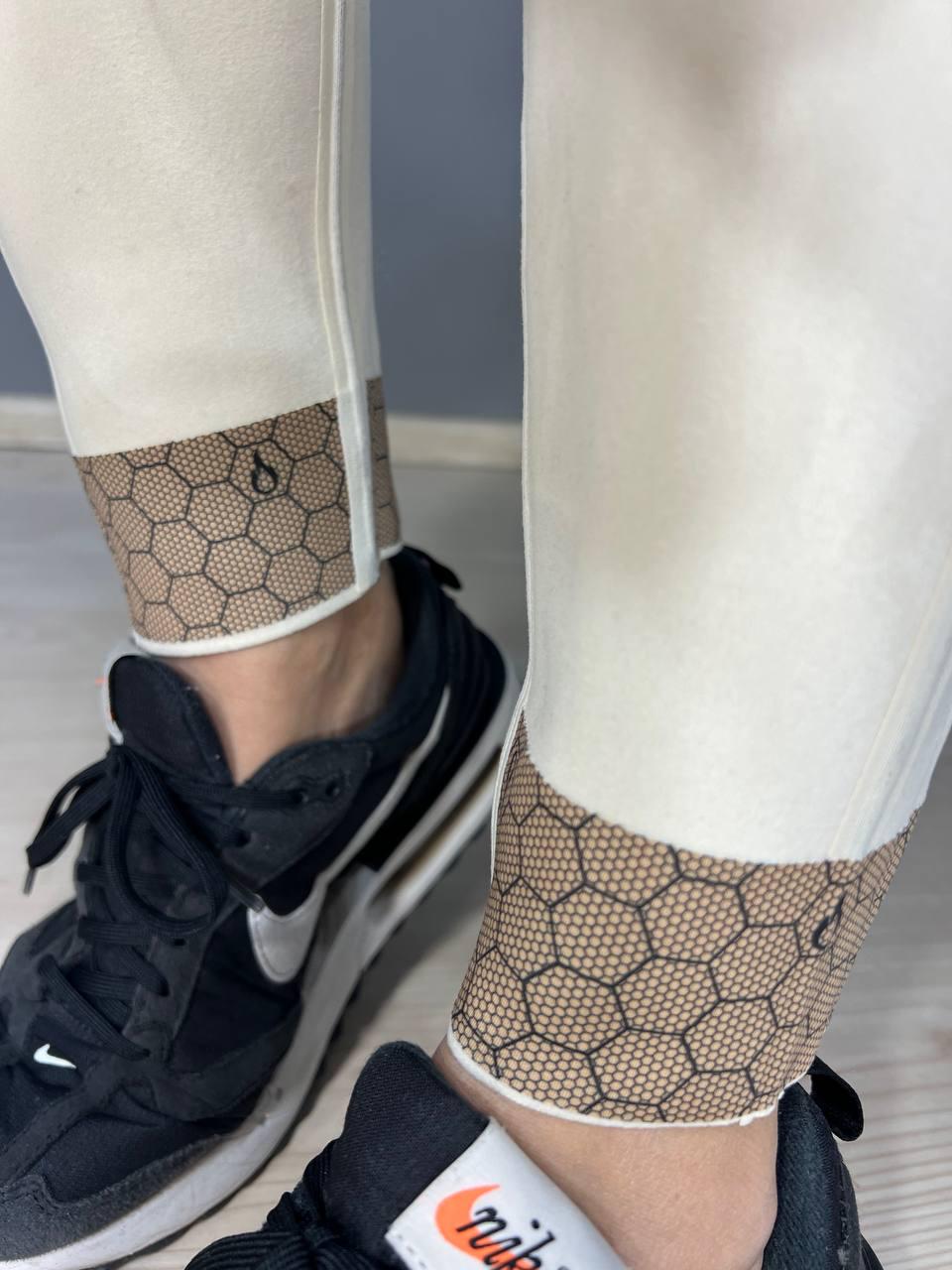 Лосини жіночі Kenalin W-14 корегуючі утеплені з широким поясом на хутрі з мембранними вставками XL Чорний (3306) - фото 6 Лосини жіночі Kenalin W-14 корегуючі утеплені з широким поясом на хутрі з мембранними вставками XL Чорний (3306) - фото 6