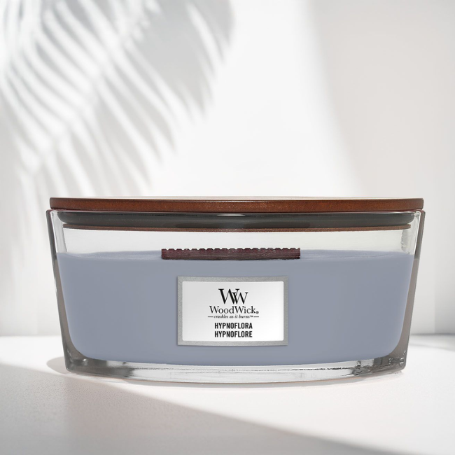 Свеча ароматическая Woodwick Ellipse Hypnoflora с ароматом груши и жасмина 453 г (5038581162416)