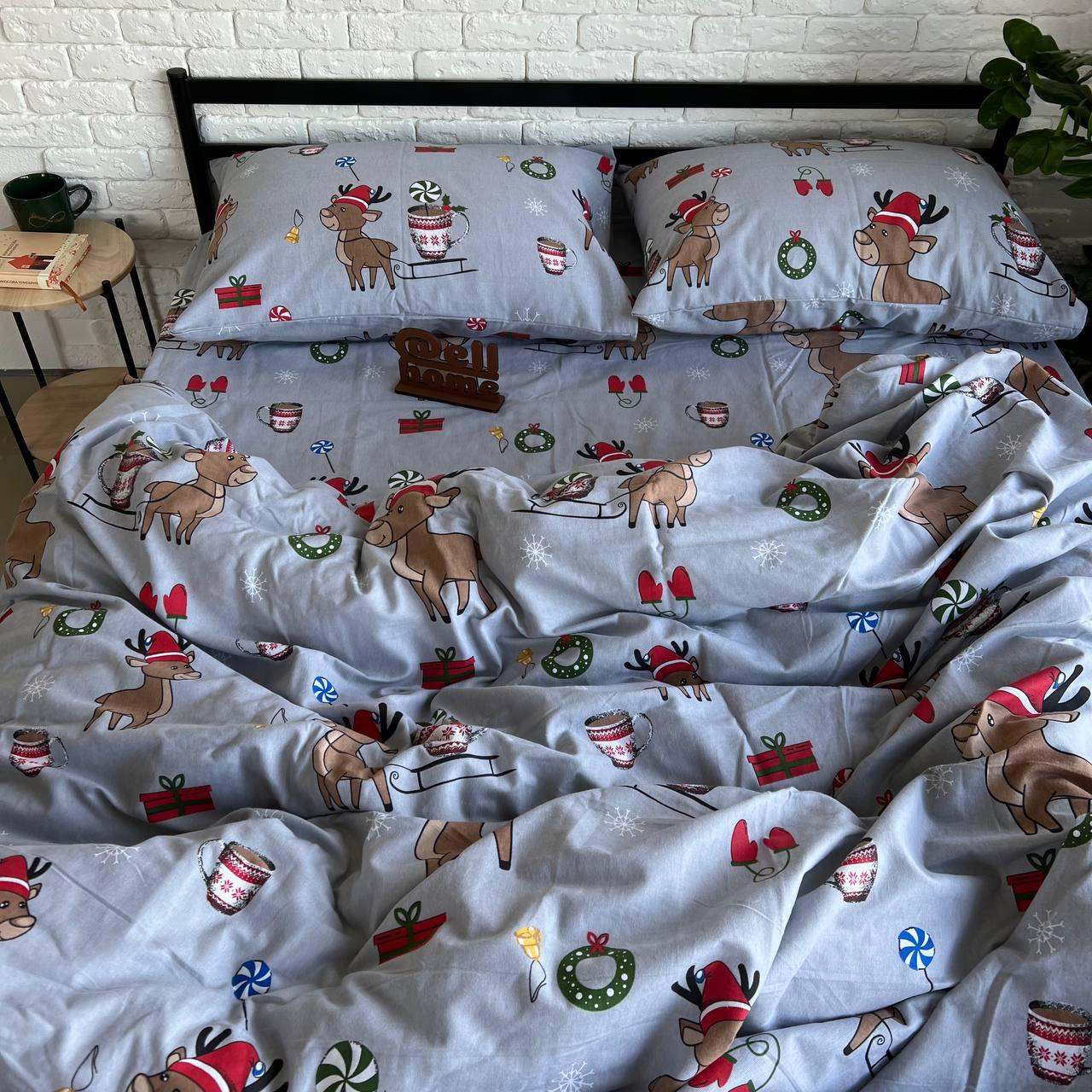 Комплект постельного белья Ell Home Помощники санты фланель на резинке двуспальный наволочки 50x70 см/70x70 см Серый (29337820) - фото 2 Комплект постельного белья Ell Home Помощники санты фланель на резинке двуспальный наволочки 50x70 см/70x70 см Серый (29337820) - фото 2