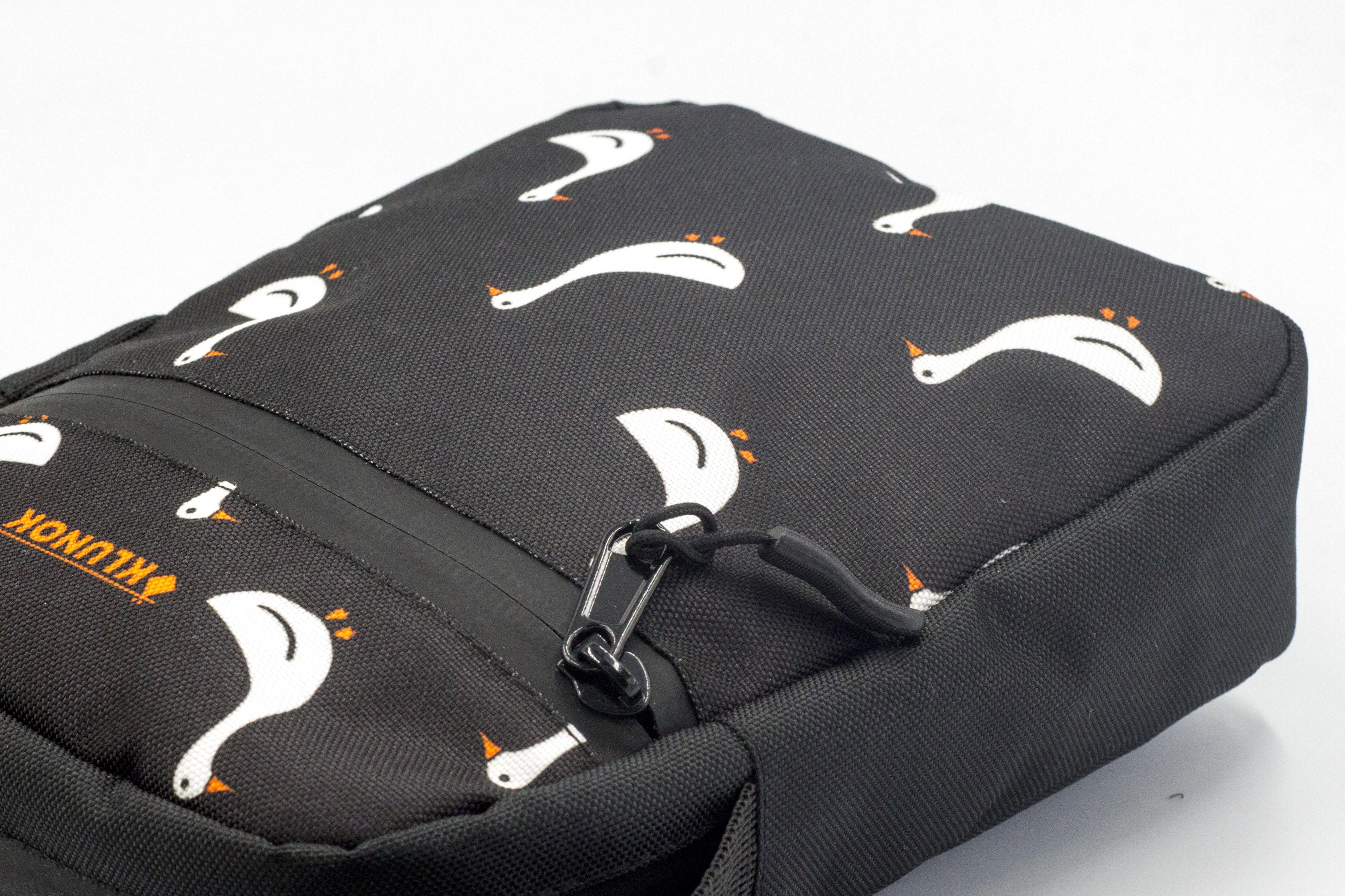 Сумка месенджер через плече Гуси 16х21х6 см Чорний (К-19) - фото 5 Сумка месенджер через плече Гуси 16х21х6 см Чорний (К-19) - фото 5