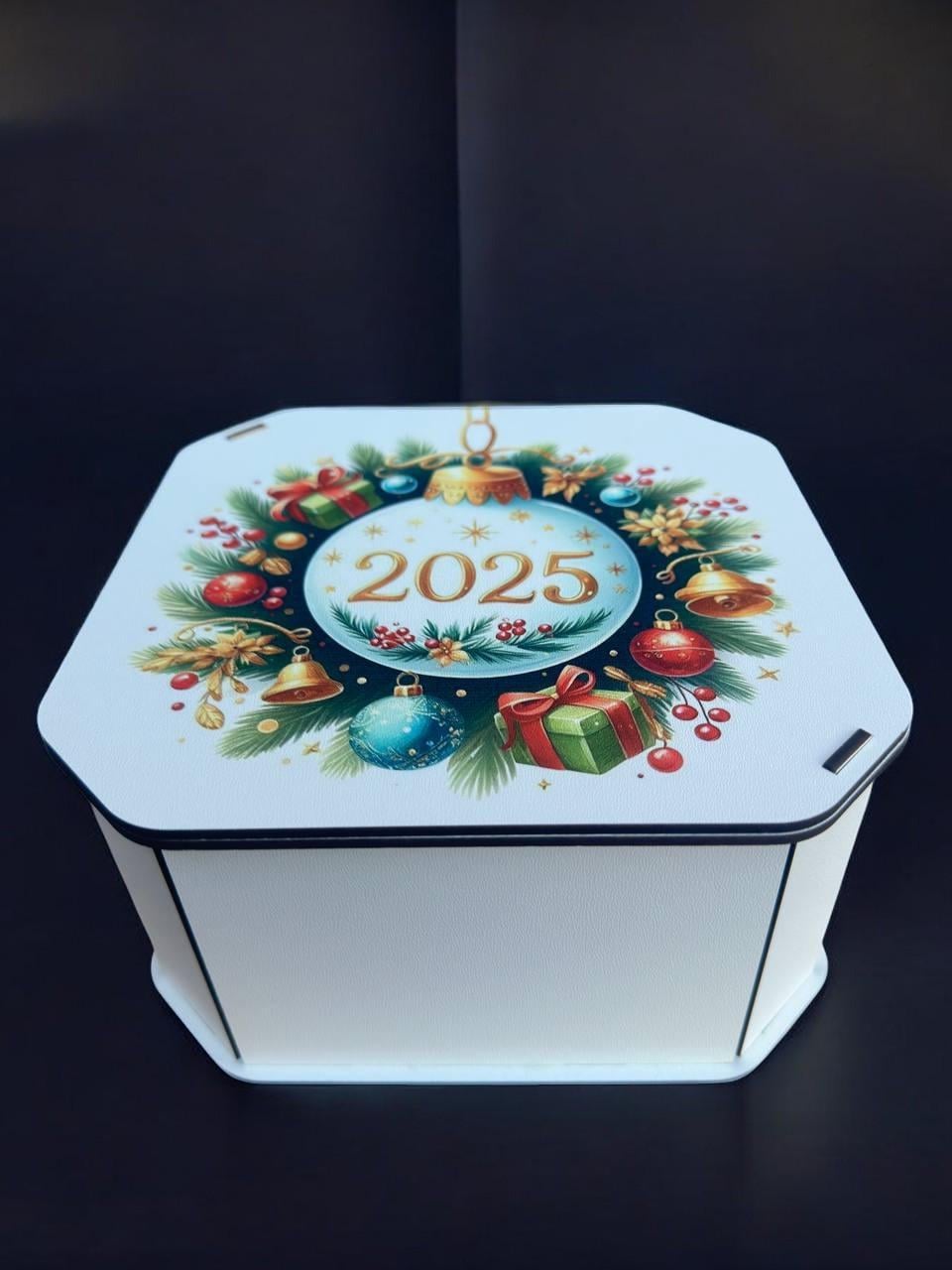 Подарочная коробка Новогодняя №19 ХДФ 19x19x10 см (2415603694)