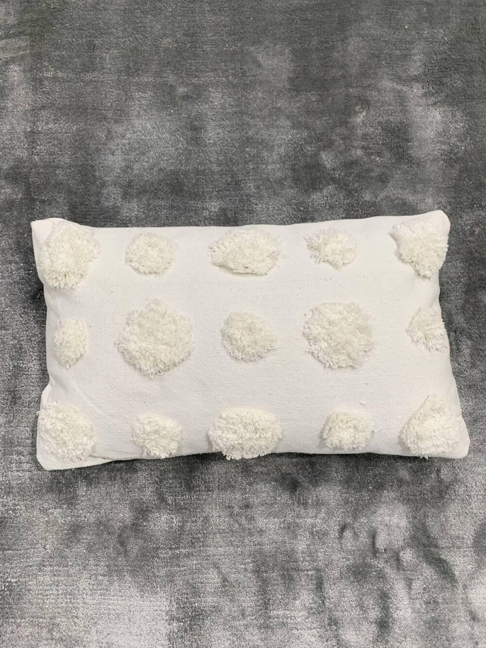 Подушка декоративная Maestro 30x50 см Белый (000074992) Подушка декоративная Maestro 30x50 см Белый (000074992)