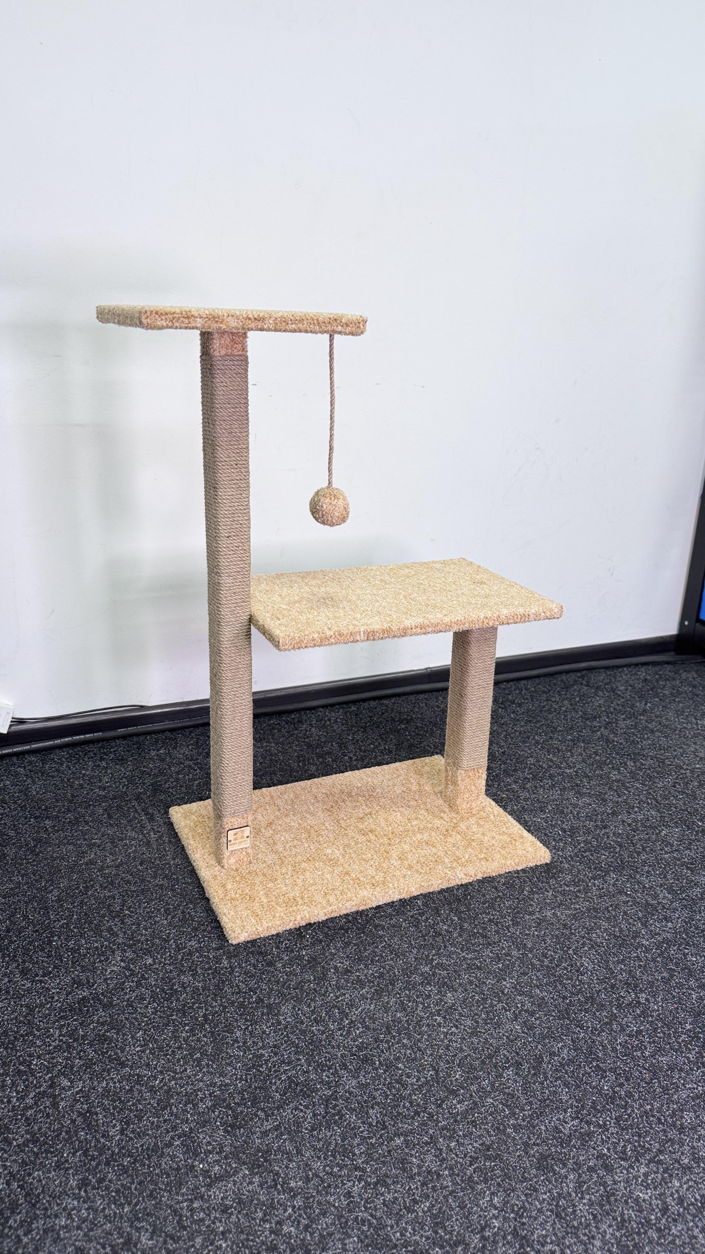 Когтеточка Pylon shelf (13313419) Когтеточка Pylon shelf (13313419)