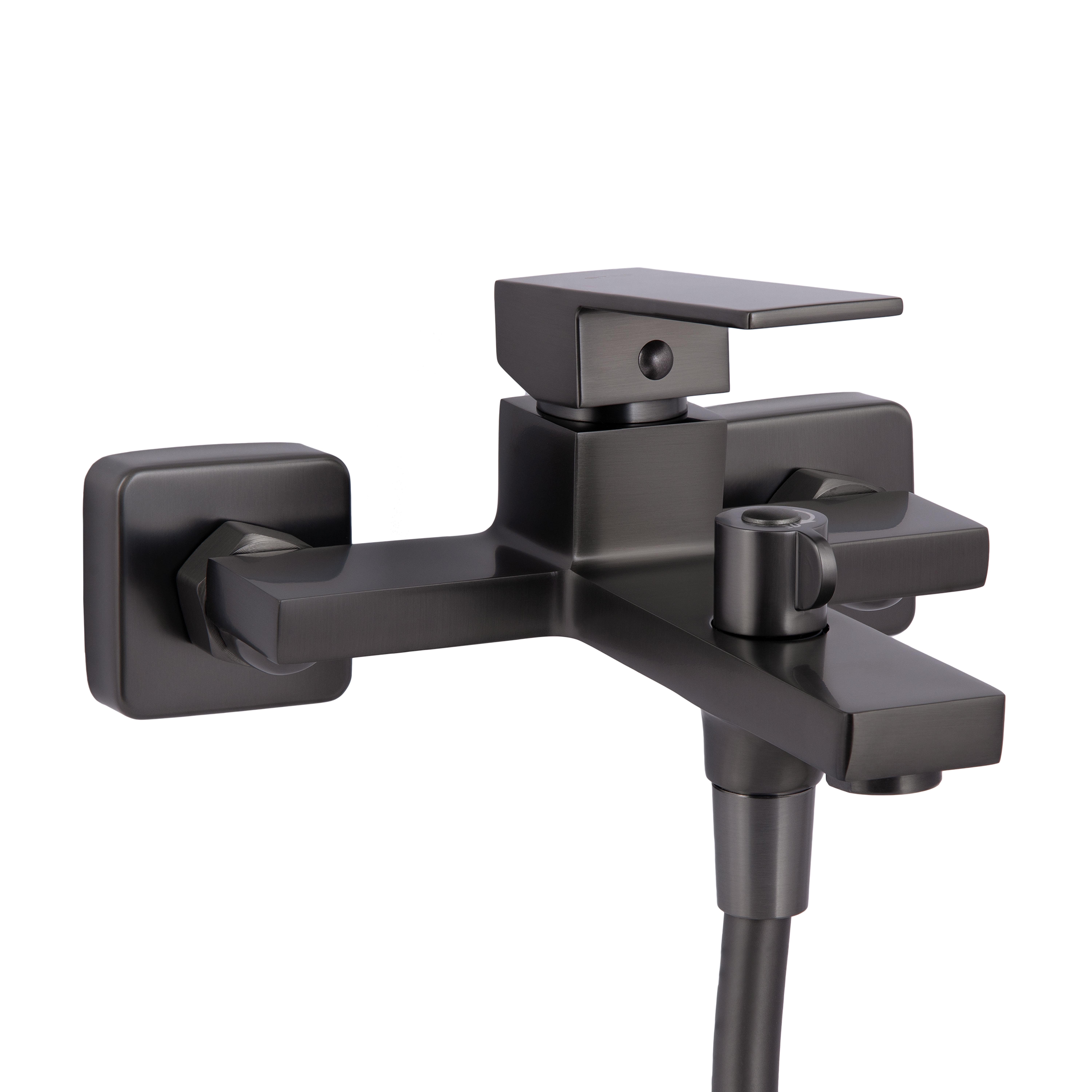 Смеситель для ванны Qtap Gemini с душевым гарнитуром Gunmetal PVD Black (QTGEM259GMB45684) Смеситель для ванны Qtap Gemini с душевым гарнитуром Gunmetal PVD Black (QTGEM259GMB45684)