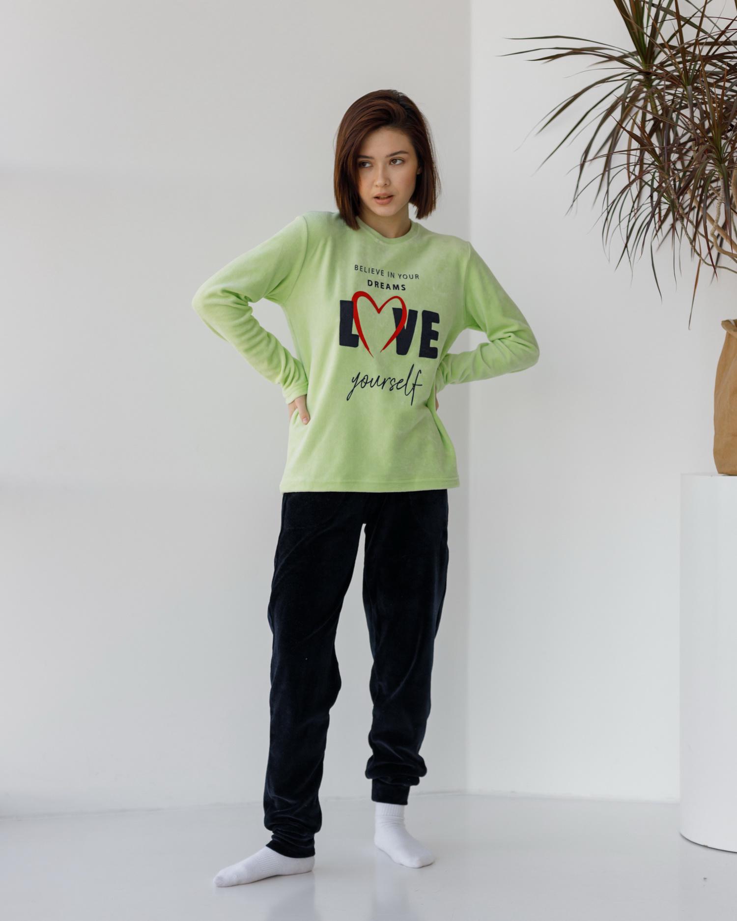 Костюм велюровый женский с брюками Love yourself S Салатовый (87106)