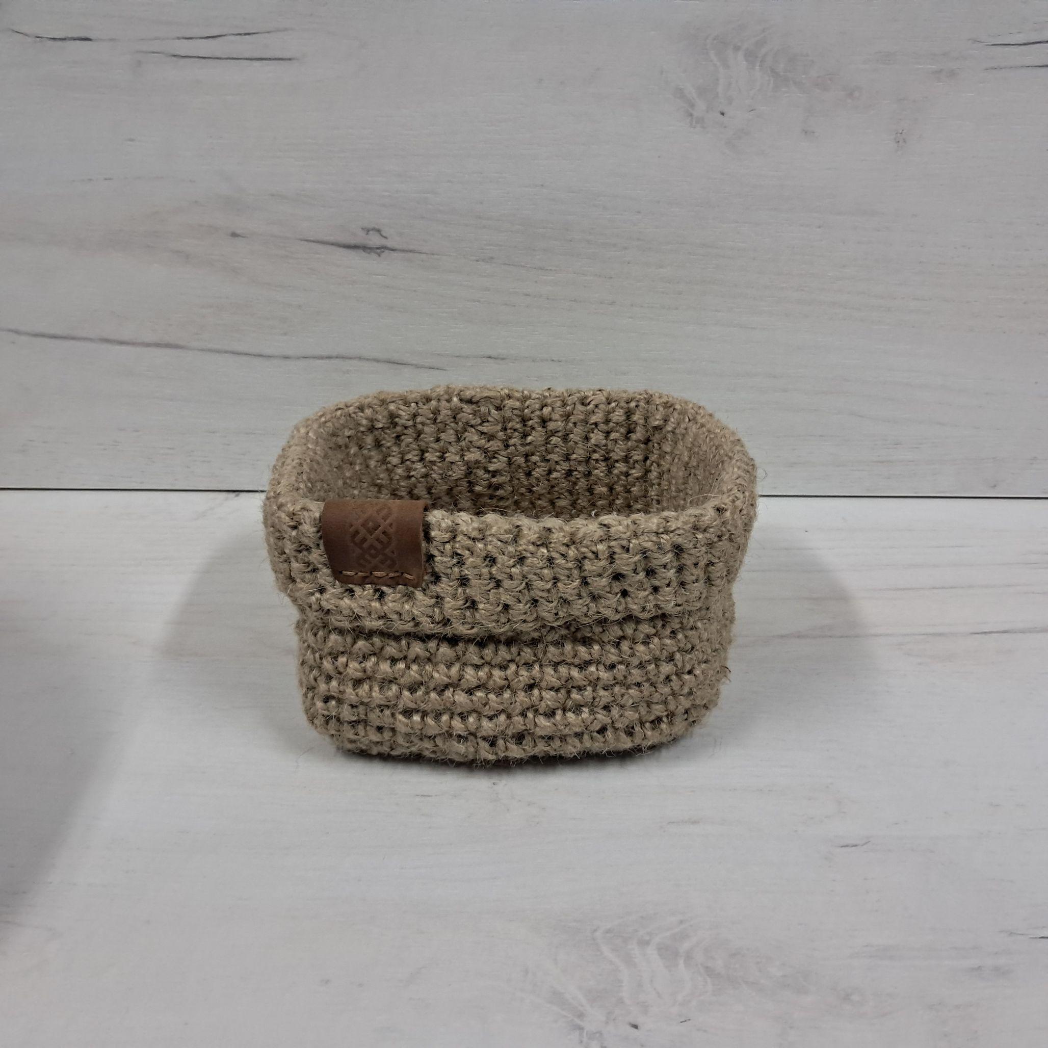 Корзина из жгута с отворотом (26408145) Корзина из жгута с отворотом (26408145)