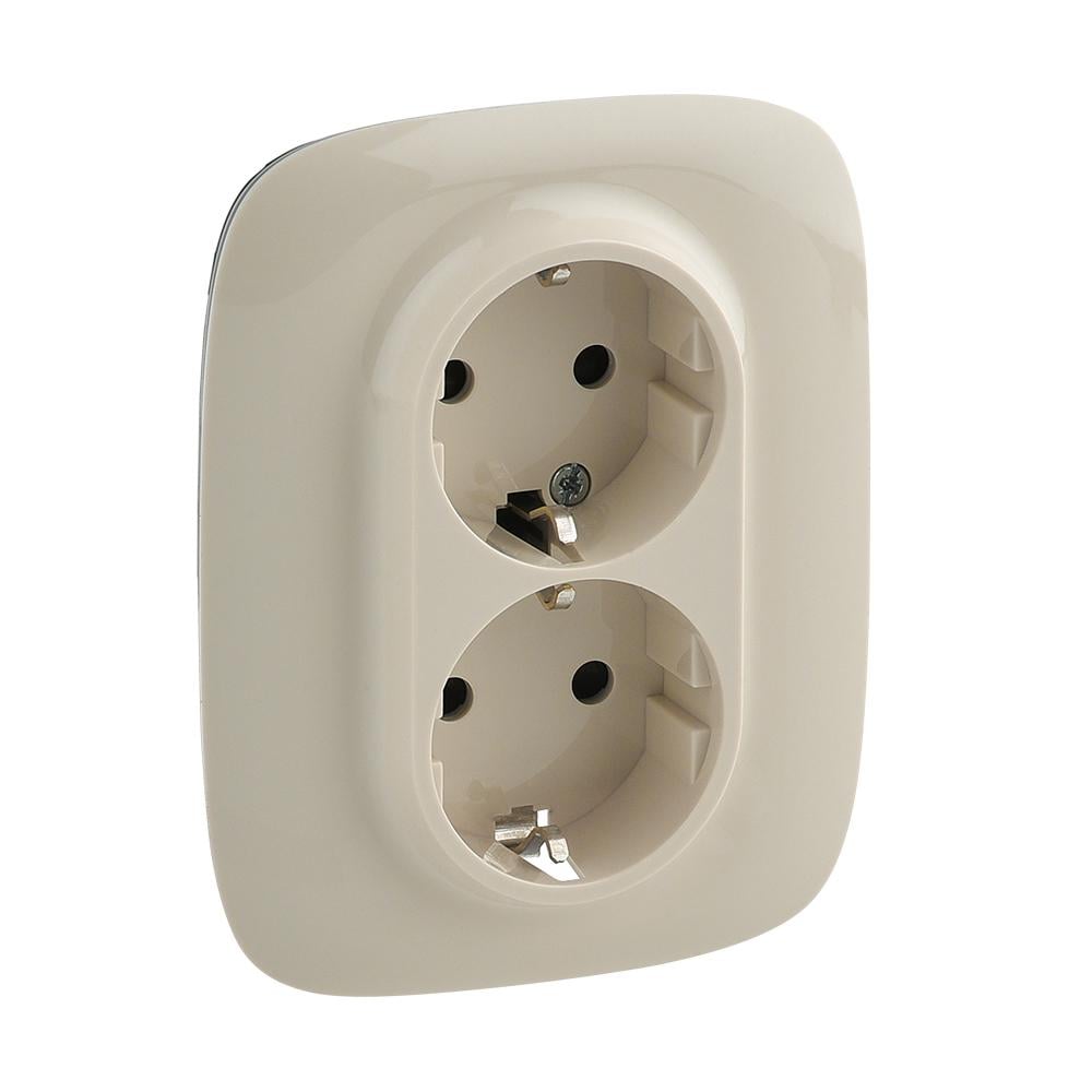 Розетка Legrand Valena Allure 2х2к+З с заземлением и шторками Слоновая кость (753826)