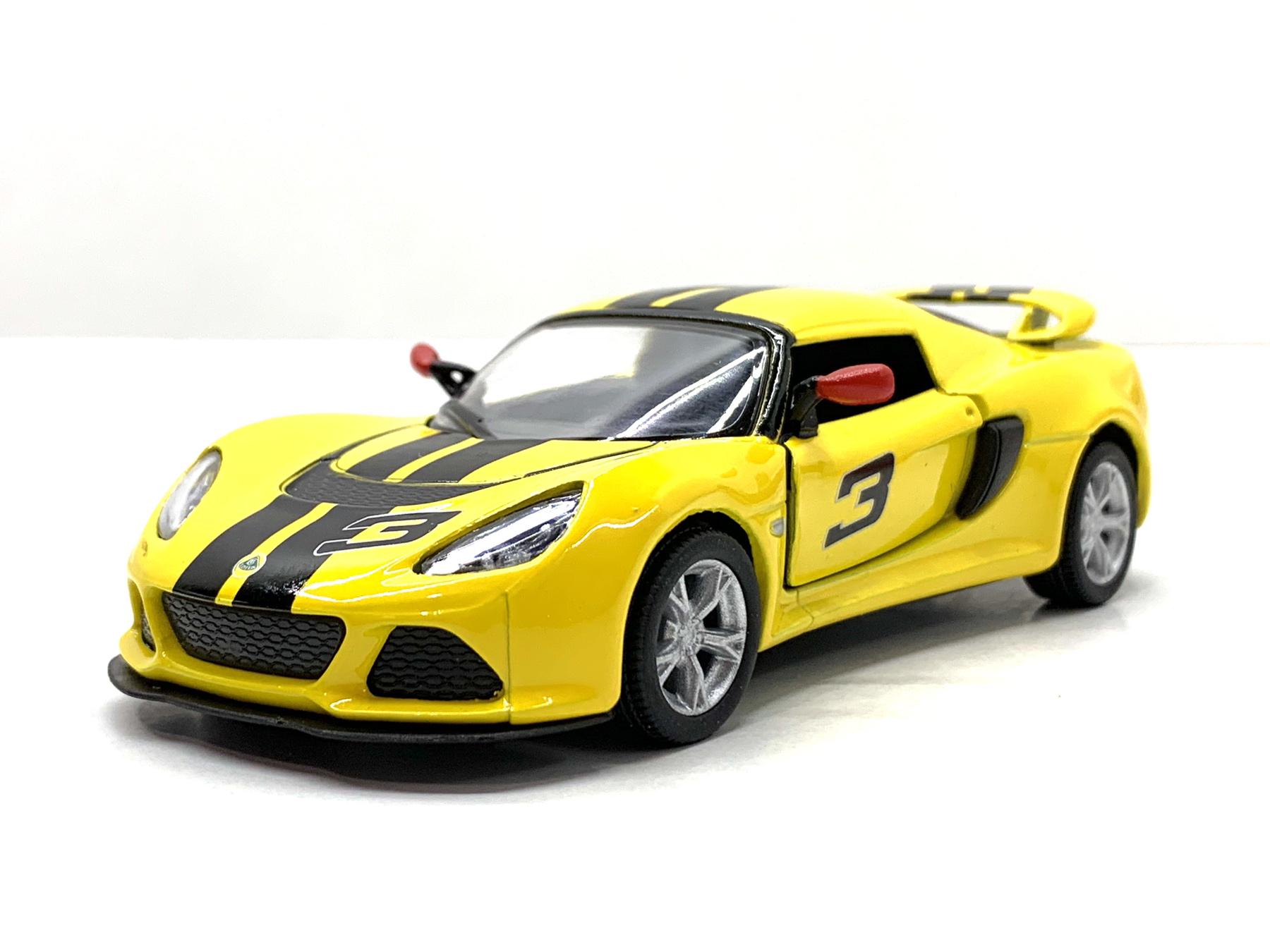 Машинка Kinsmart Lotus инерционная открываются двери 1:32 Желтый (KT5361WF)