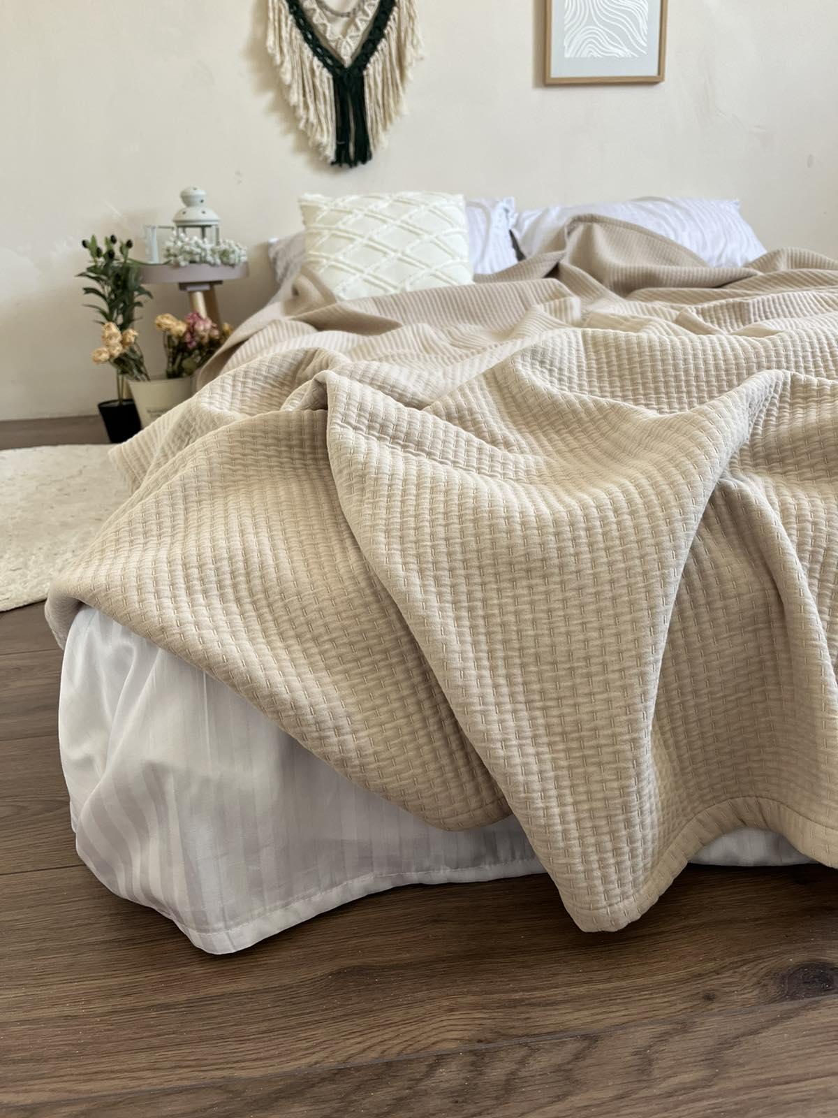 Покрывало стеганое ZEINTEX OSLO хлопковое 200х230 см Бежевый (20941102) - фото 3 Покрывало стеганое ZEINTEX OSLO хлопковое 200х230 см Бежевый (20941102) - фото 3